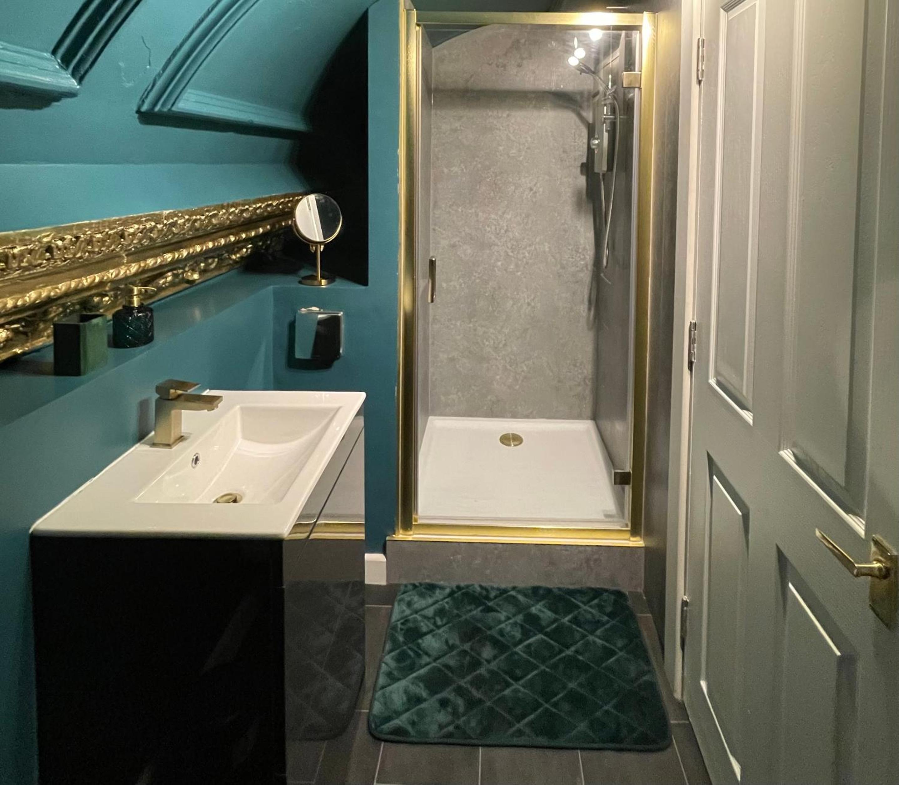 Romantic Victorian Suite