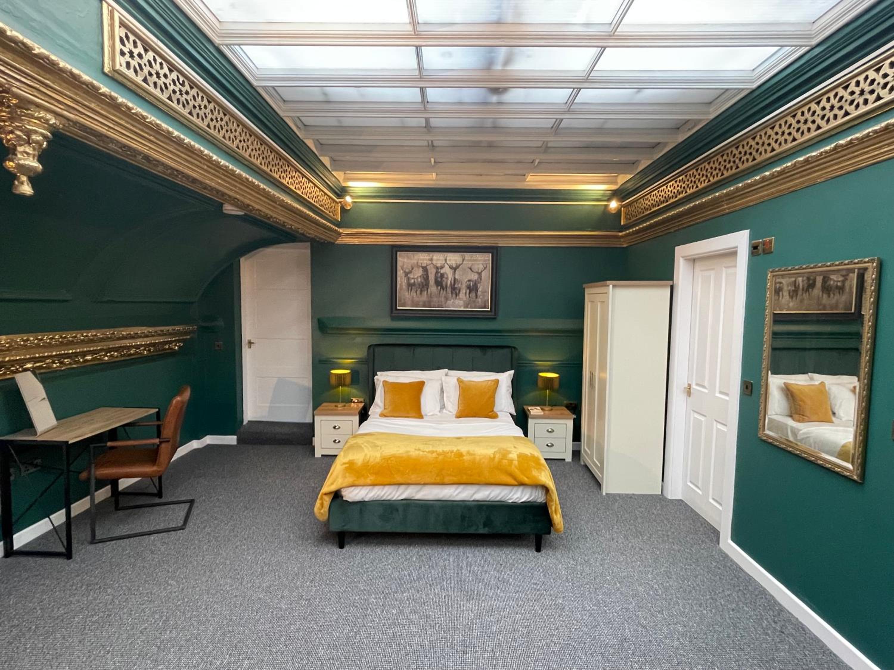 Romantic Victorian Suite