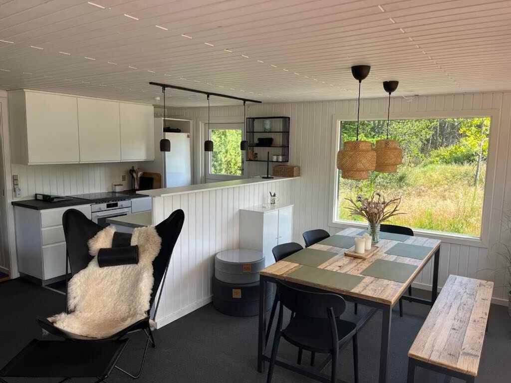 Unique Location On A Large Sunny Natural Plot