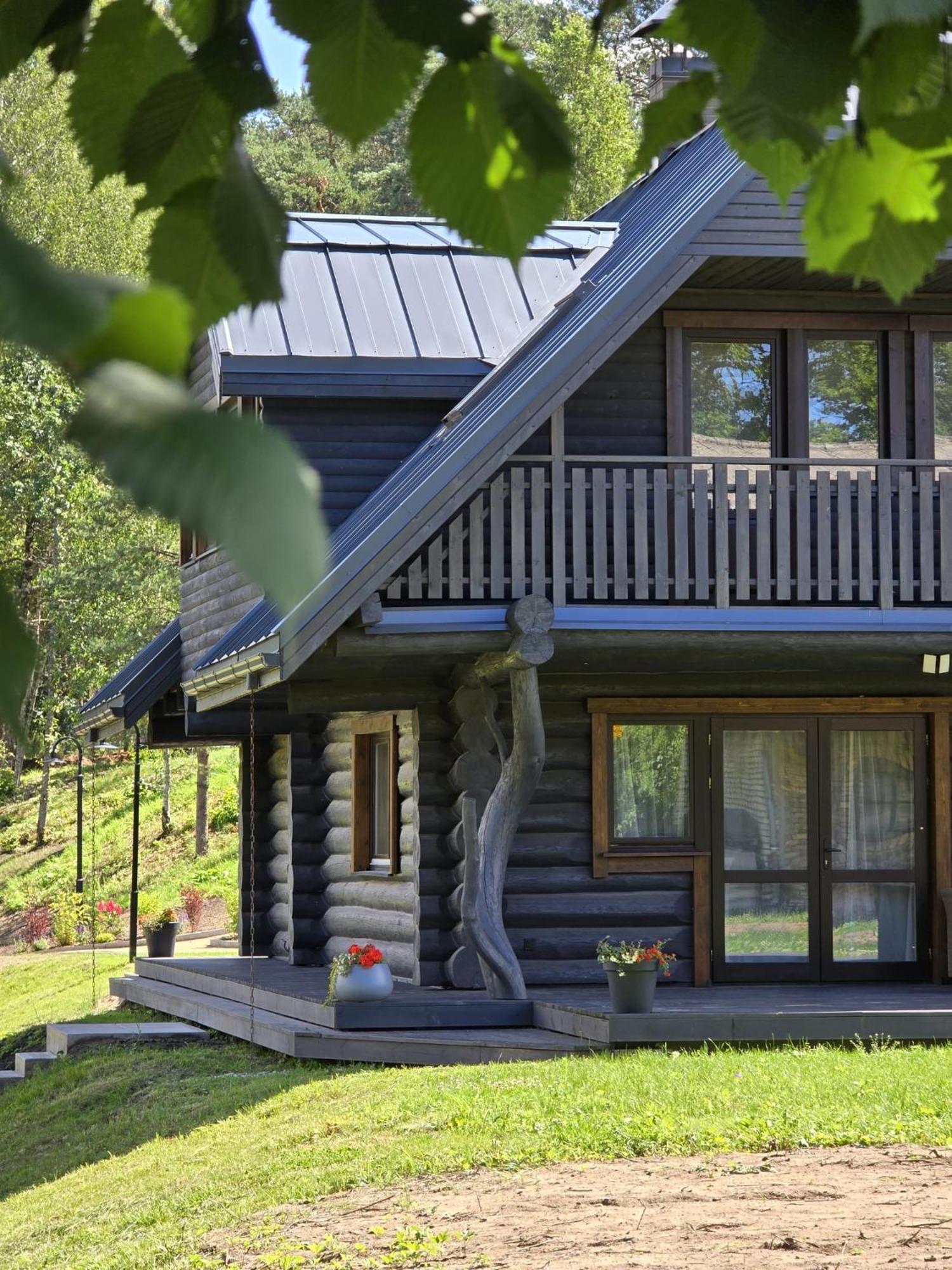 Hotel Brivdienu Majas Putni