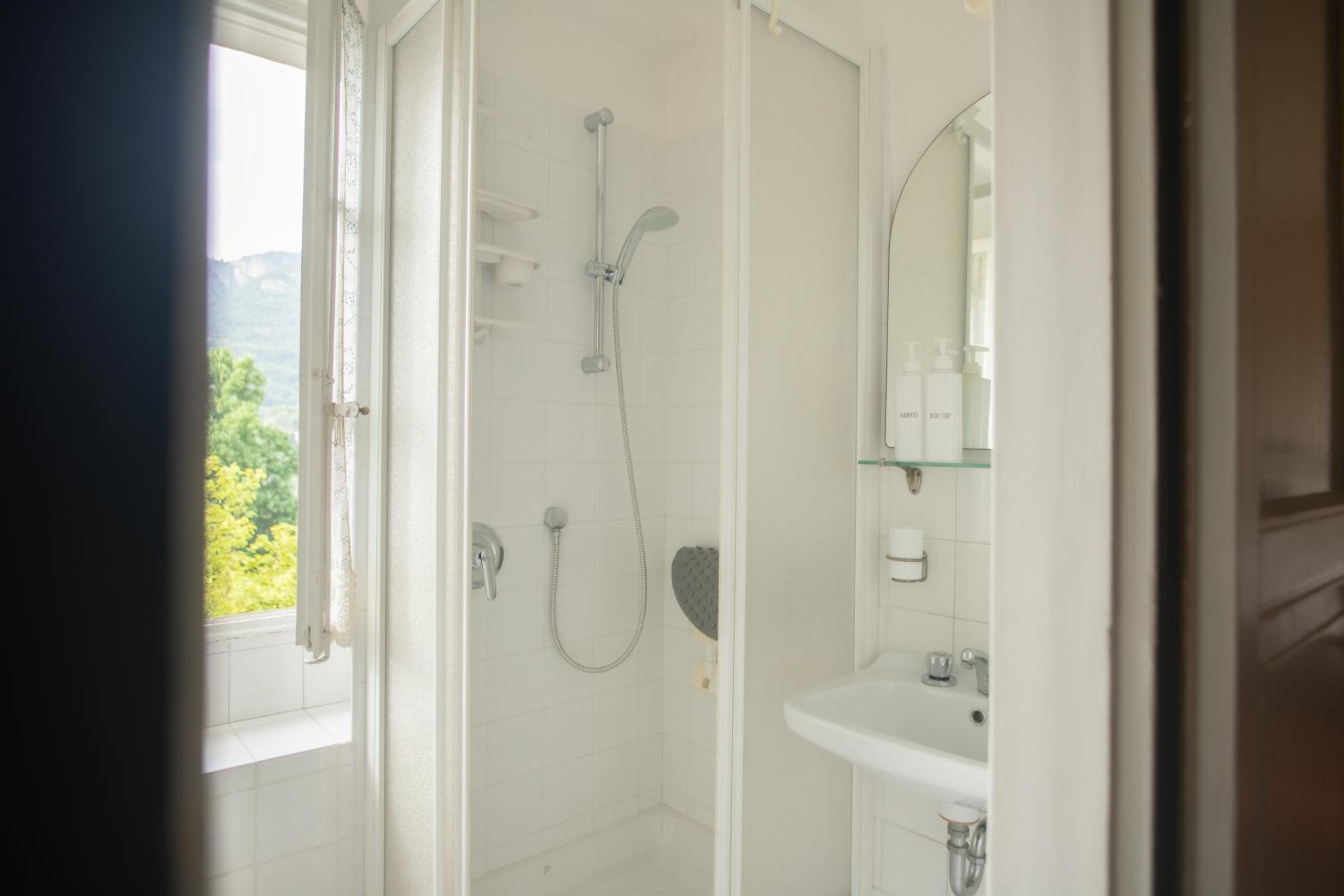 Dimora Magica en Menaggio — bathroom