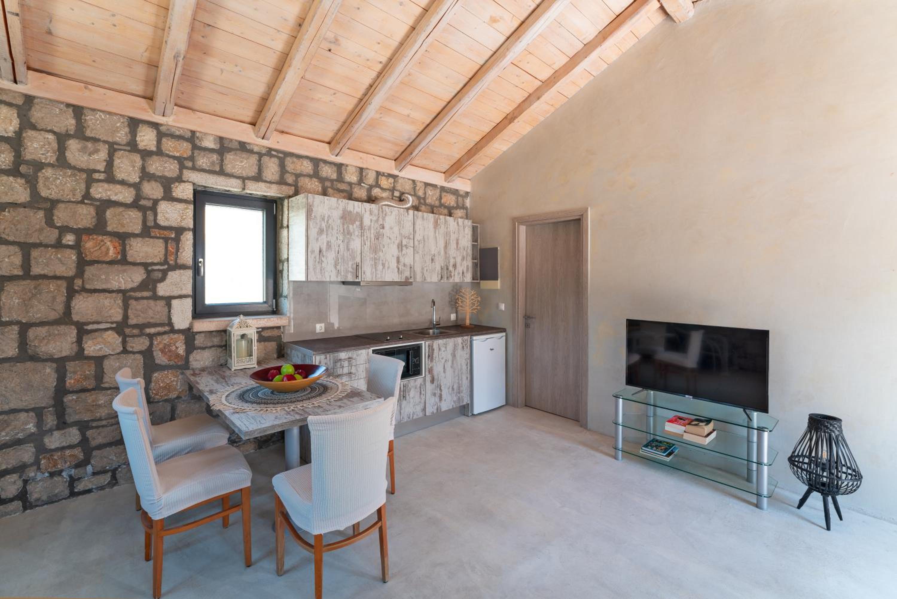 AGROTOPIA Guesthouses