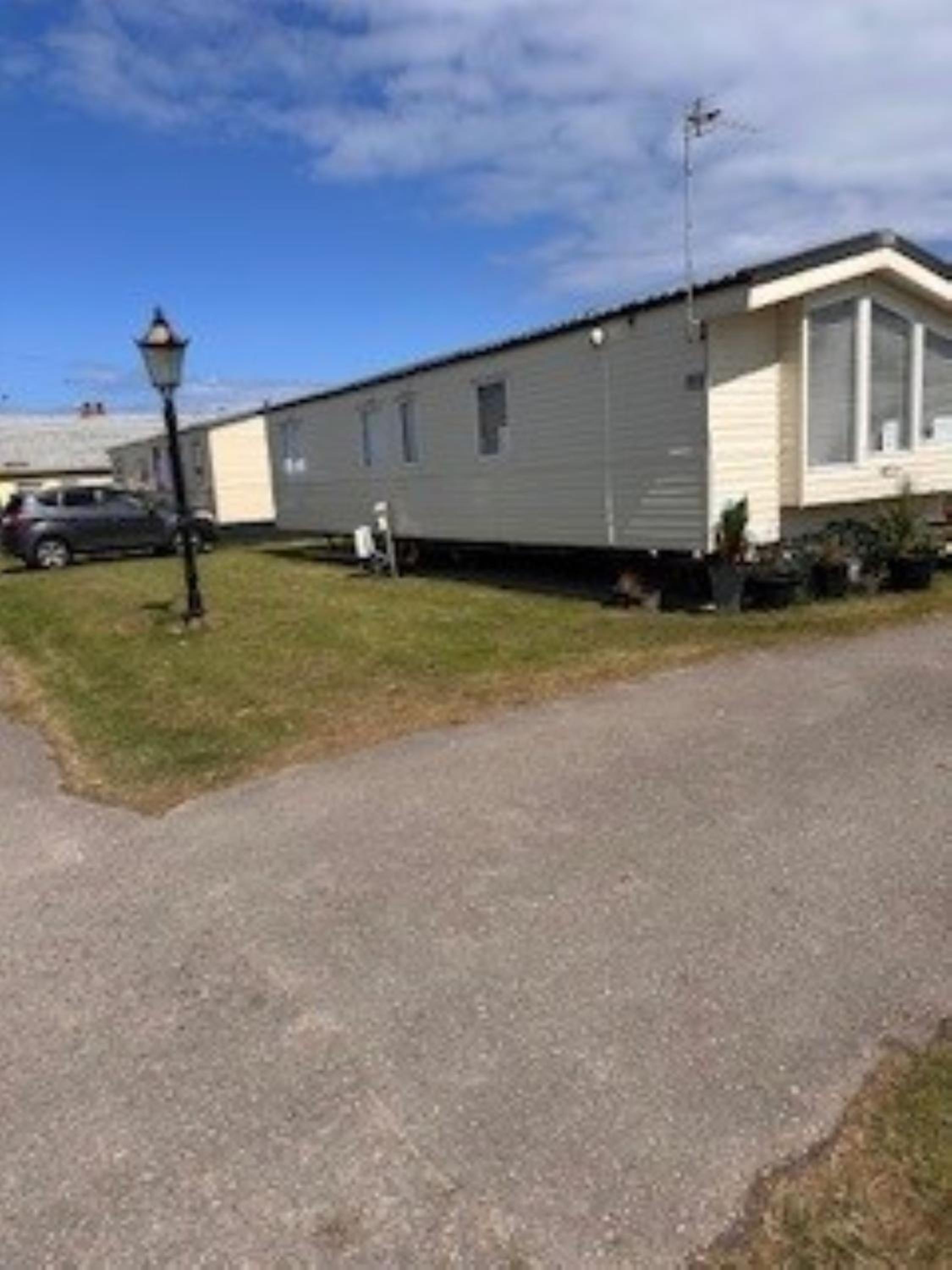 P&T's home from home, PLATINUM Spacious Lodge view 5