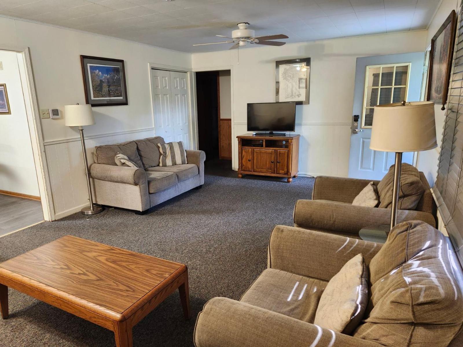 Montauk Lodge view 4