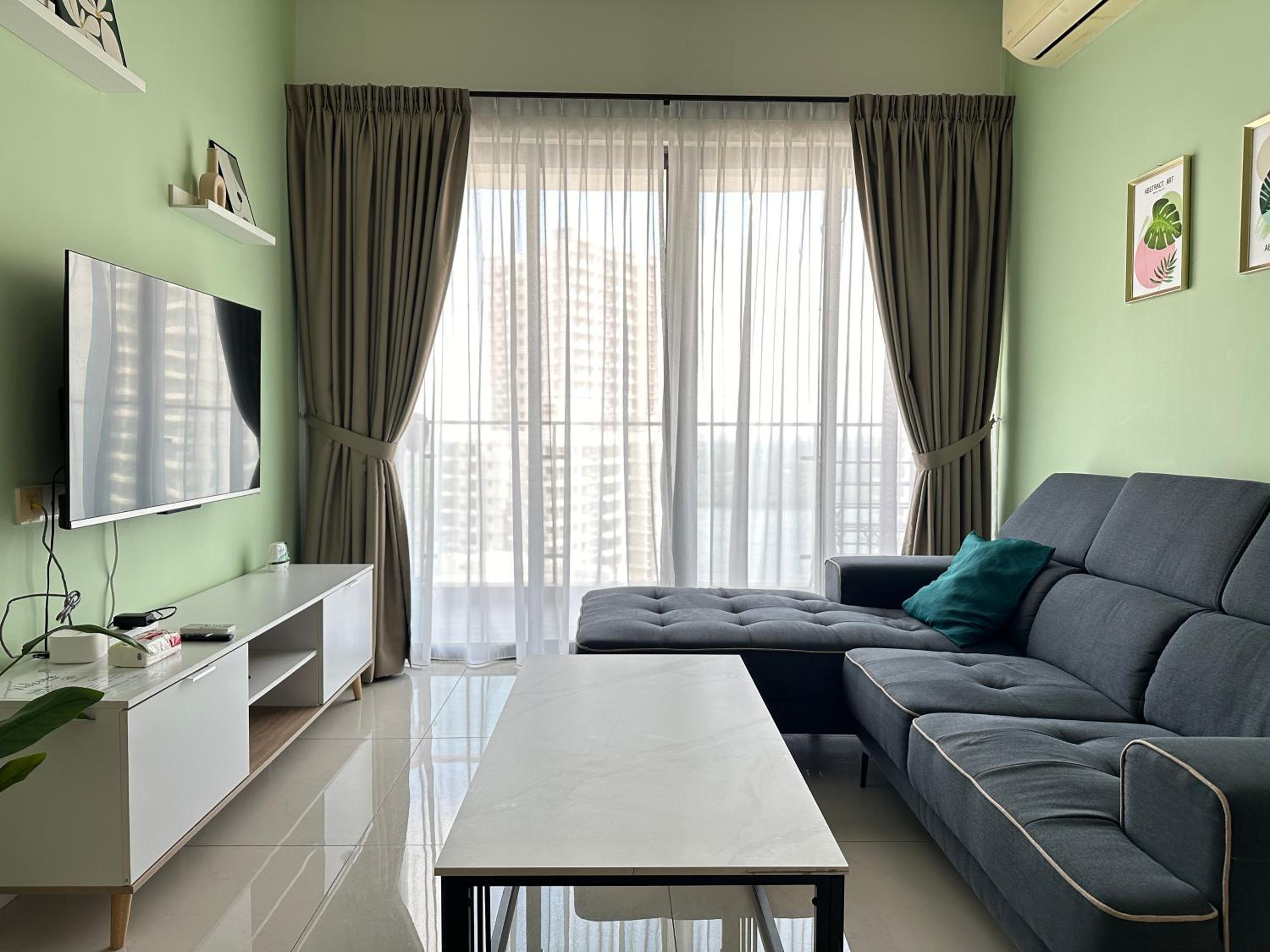 Country Garden Bay Point 2BR by Hauz Cinta @Danga Bay