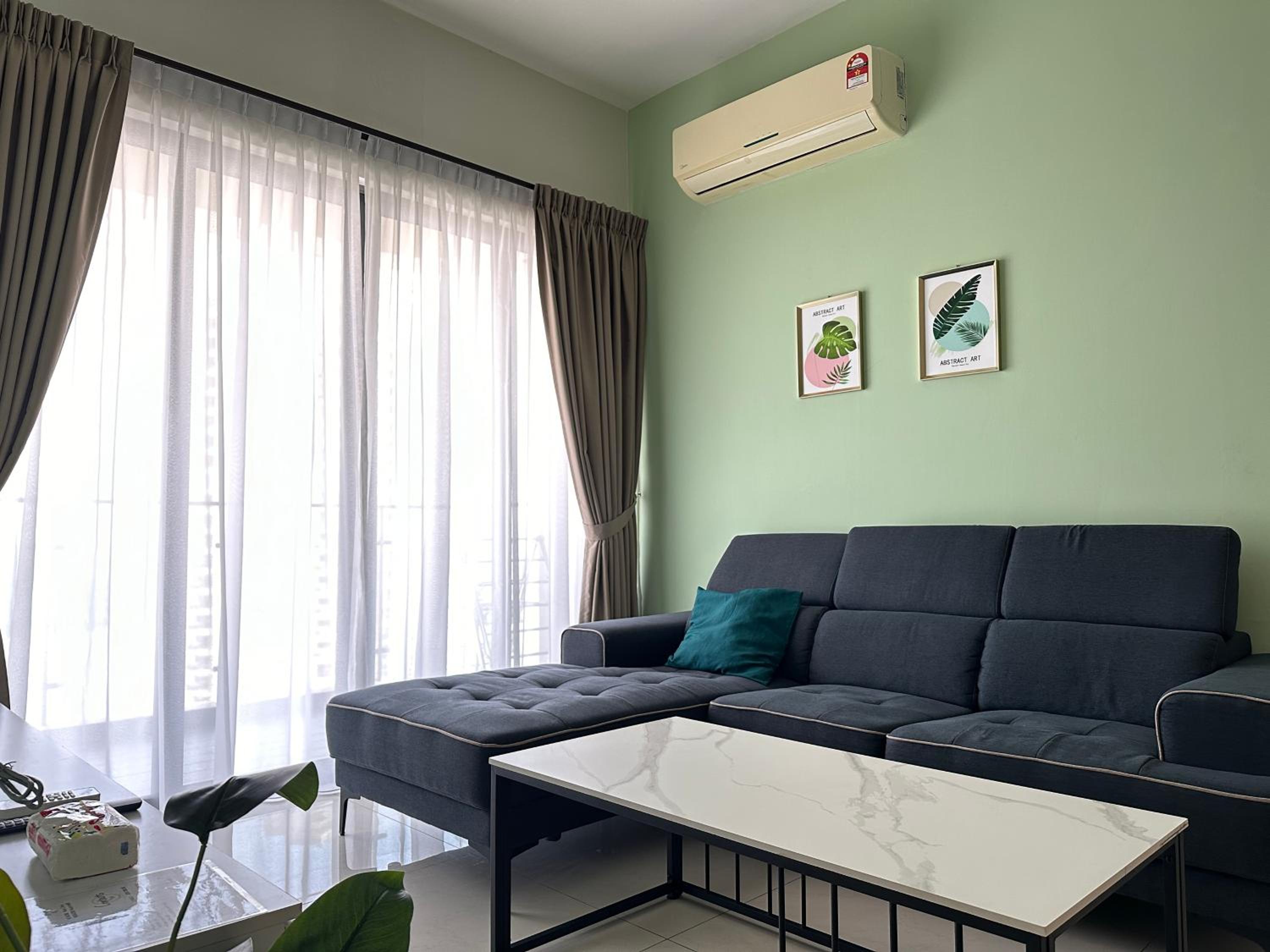 Country Garden Bay Point 2BR by Hauz Cinta @Danga Bay