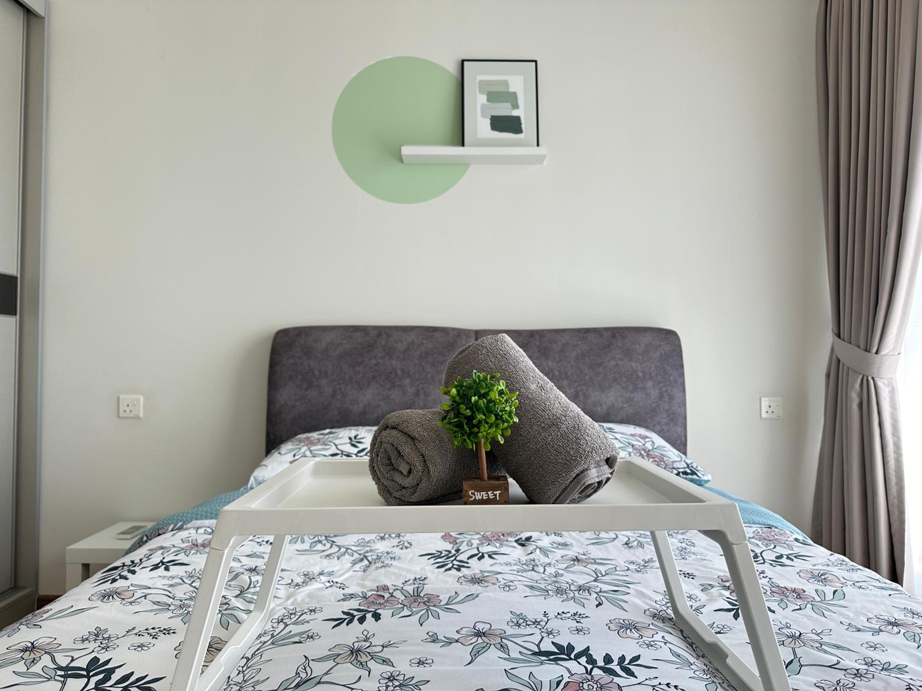 Country Garden Bay Point 2BR by Hauz Cinta @Danga Bay