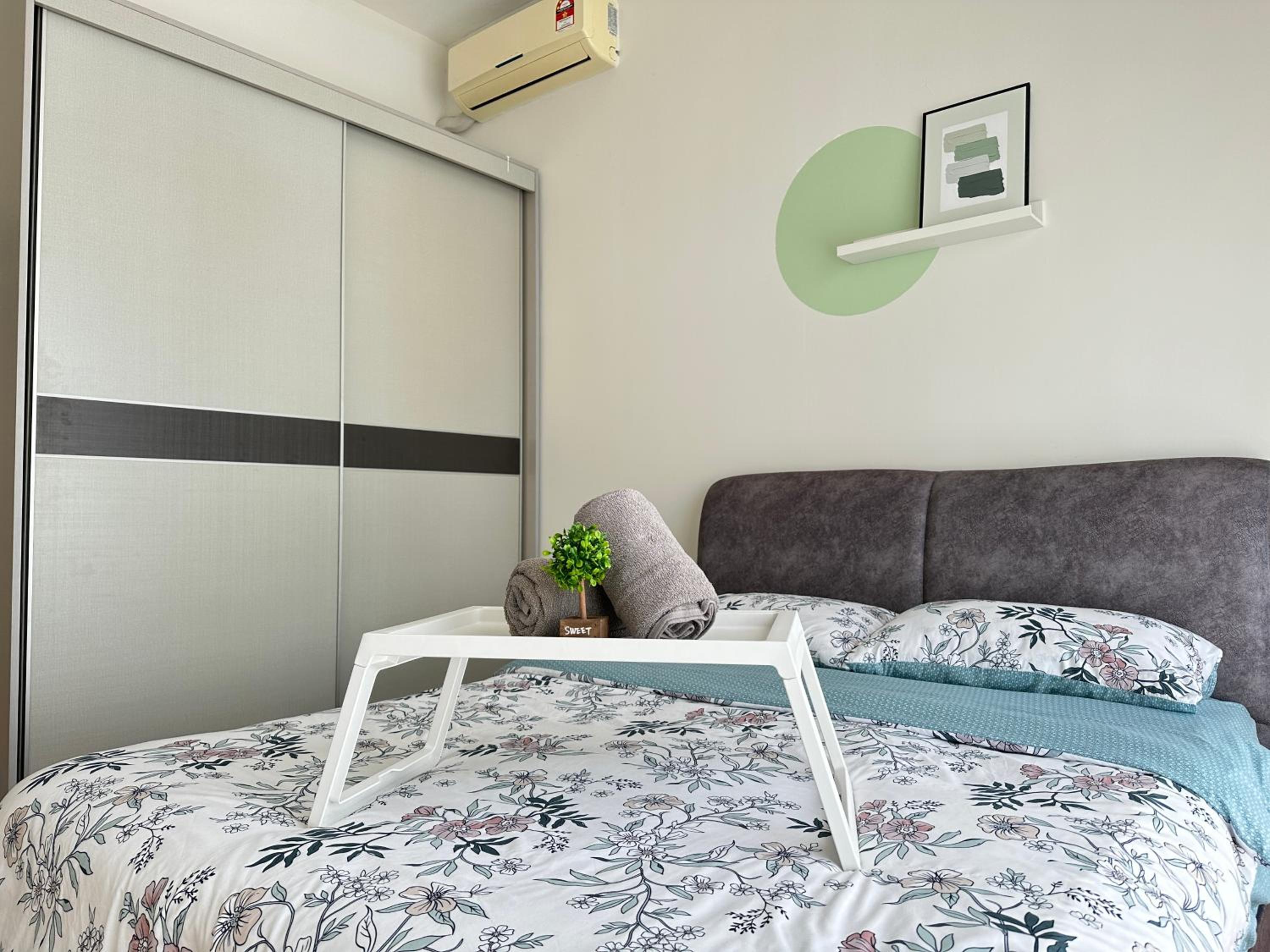 Country Garden Bay Point 2BR by Hauz Cinta @Danga Bay