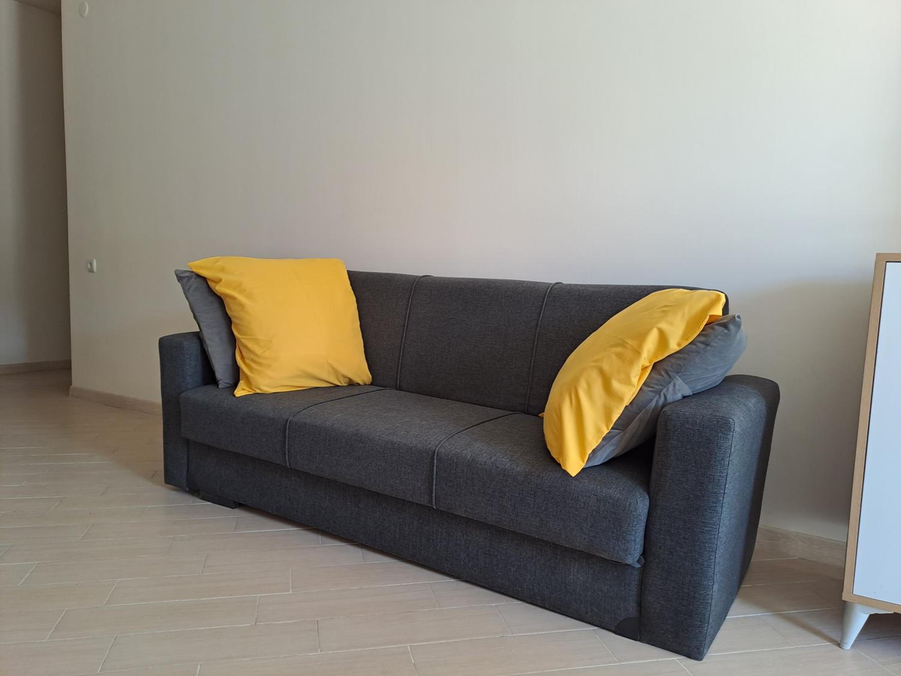 Studio apartment in city center view 4