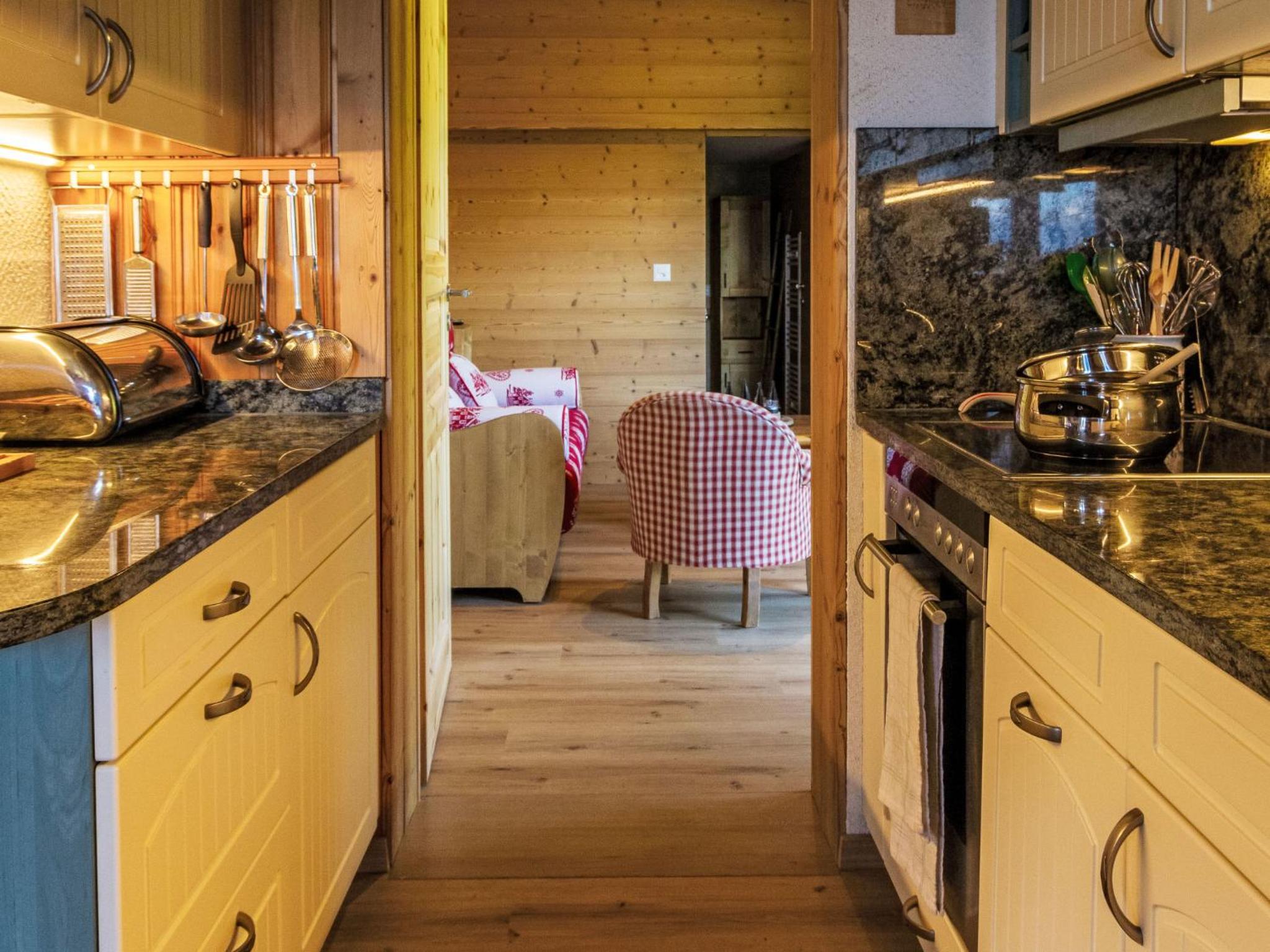 Chalet Mirabeau 6 by Interhome