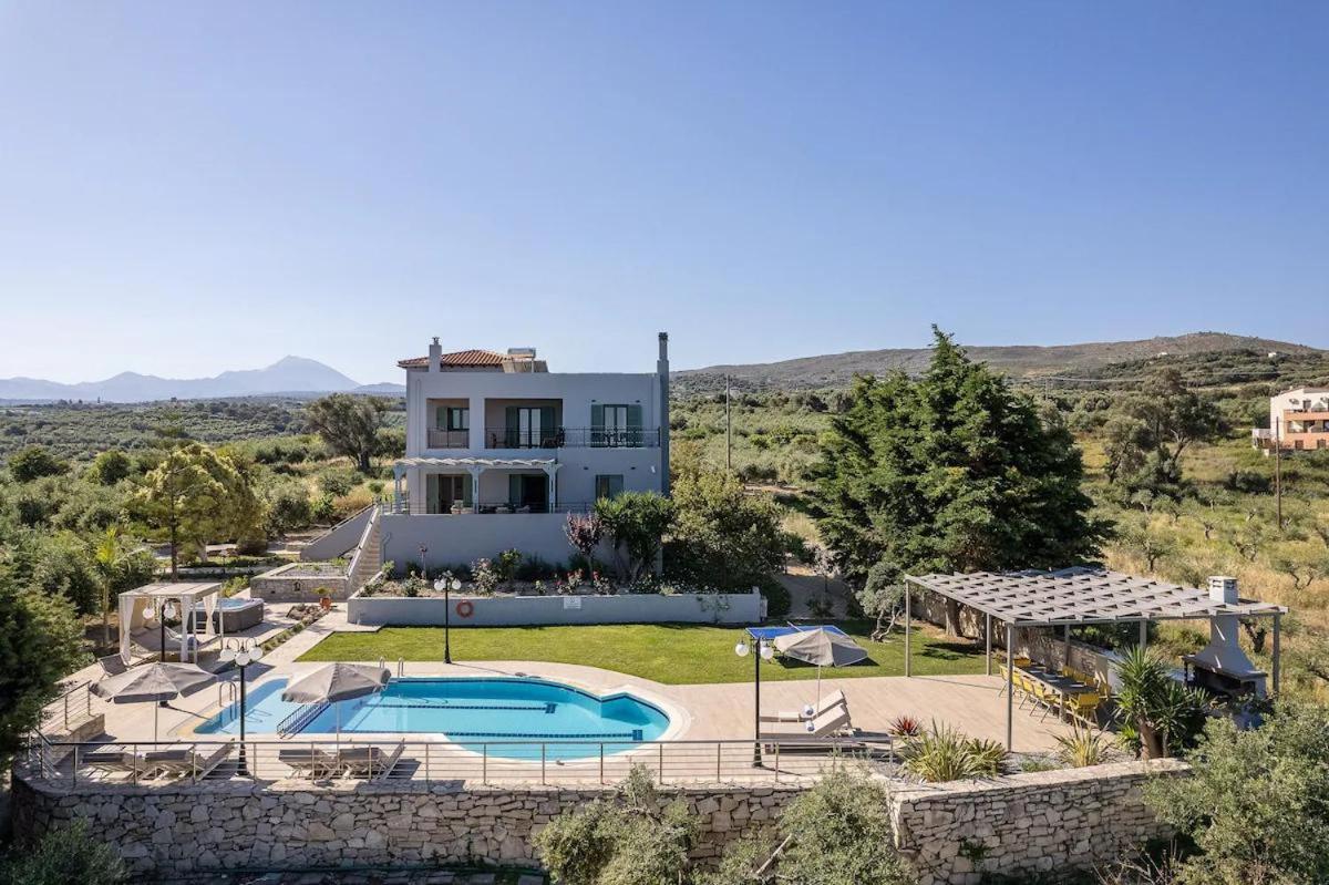 Villa Kyveli