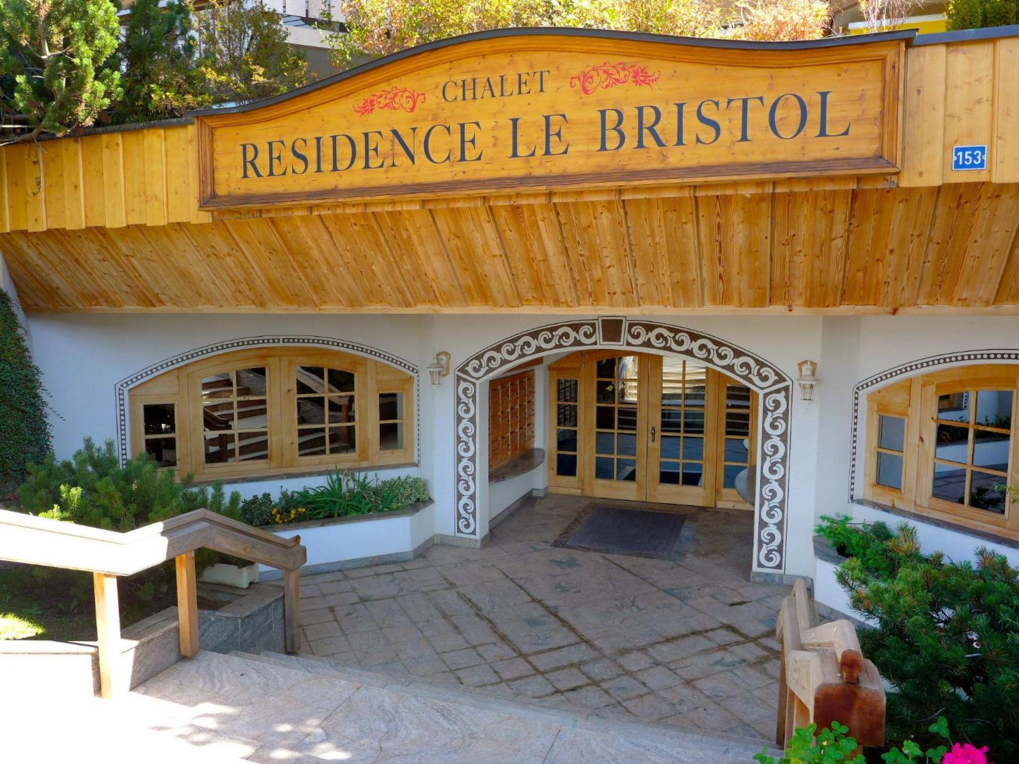 Apartment Résidence Bristol 12b by Interhome