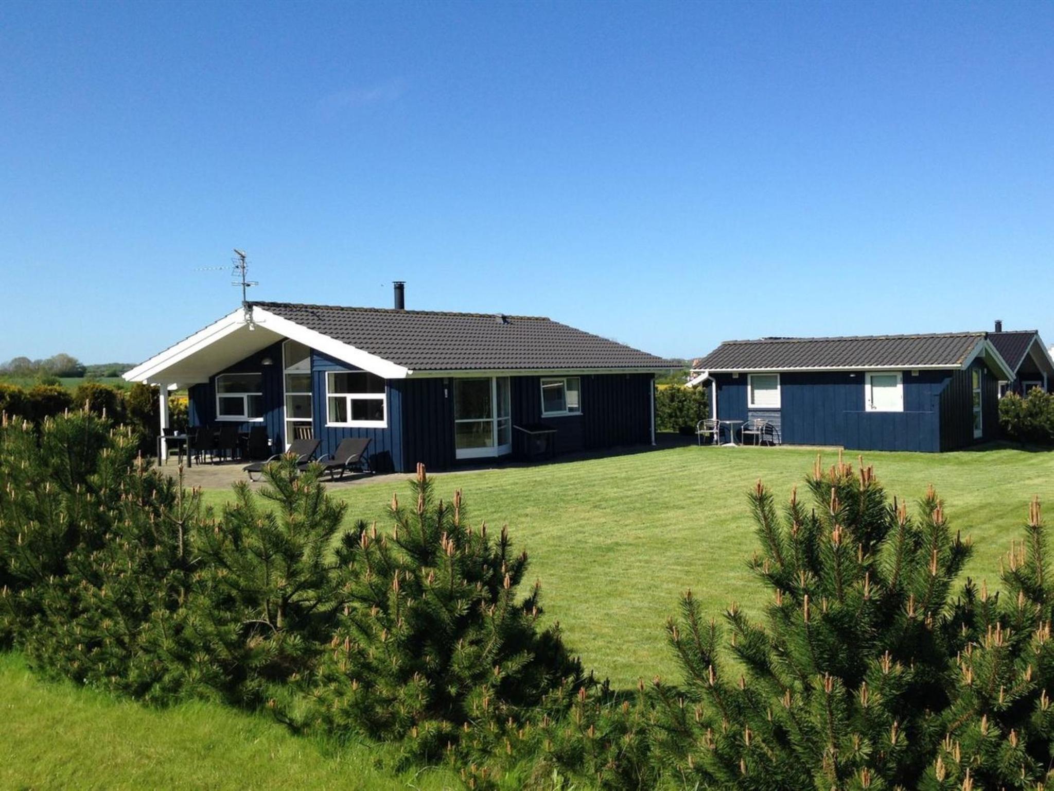 Holiday Home Eljena - 700m from the sea by Interhome