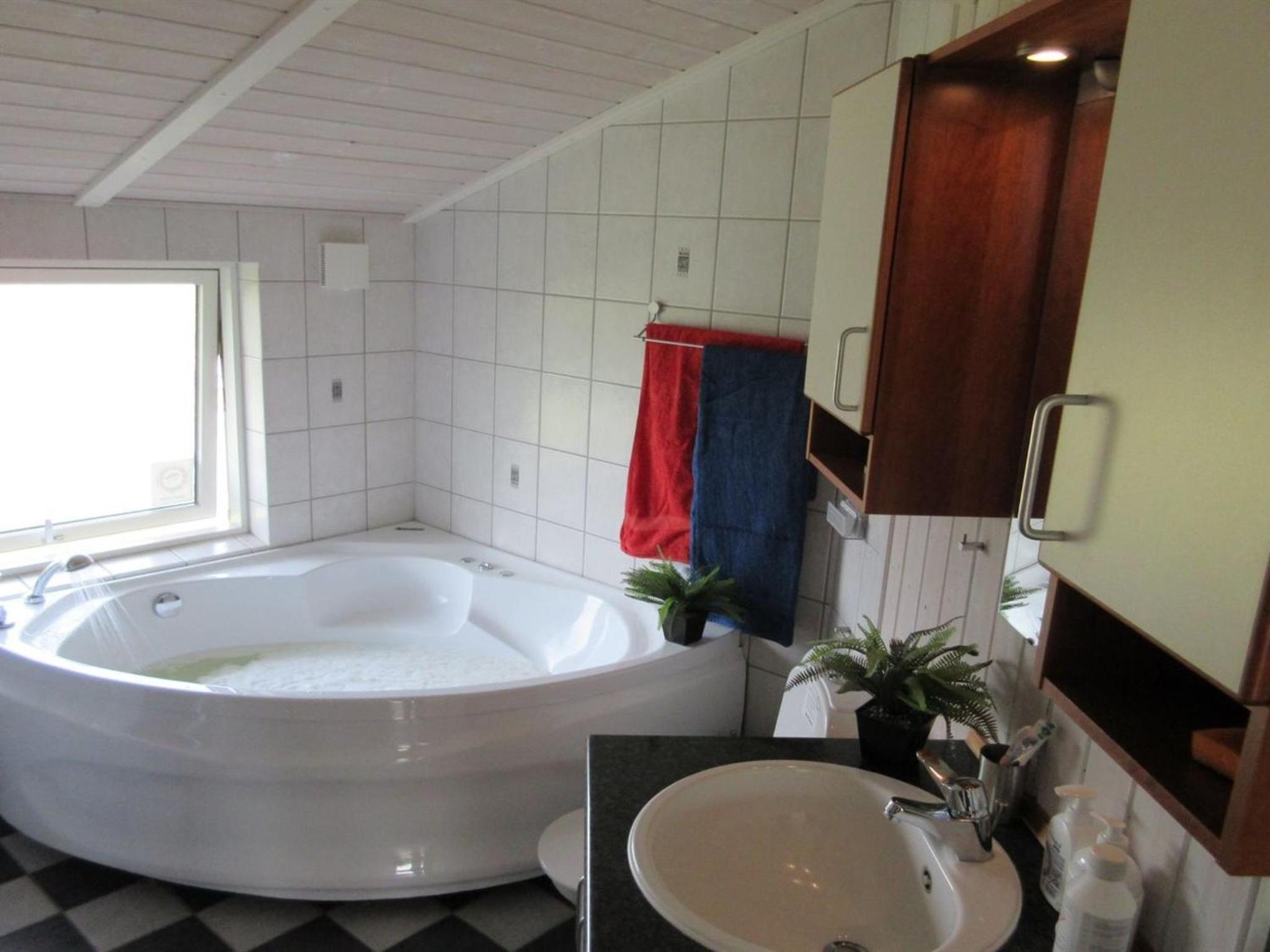 Holiday Home Eljena - 700m from the sea by Interhome