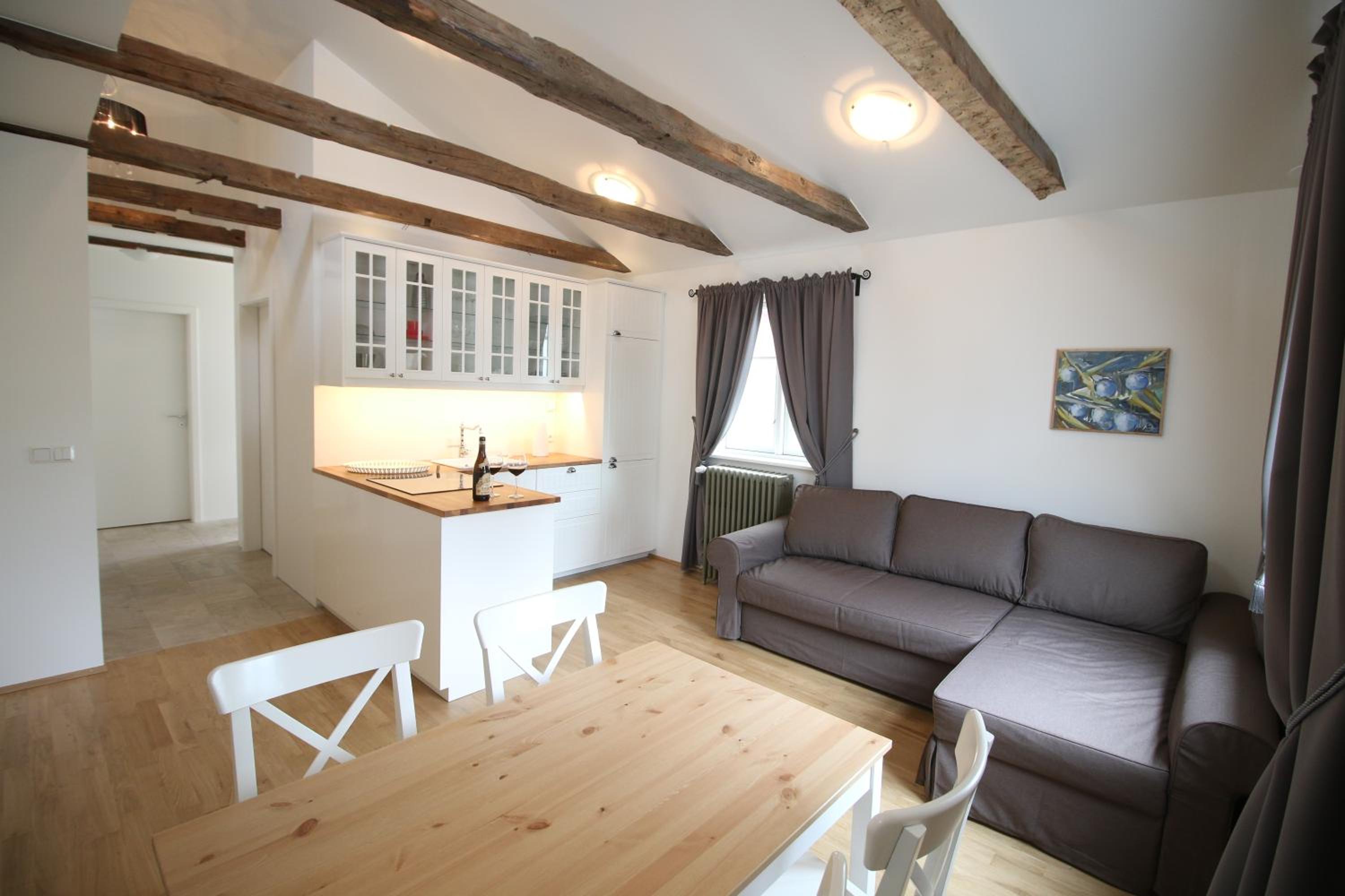 Acco Ice Apartments