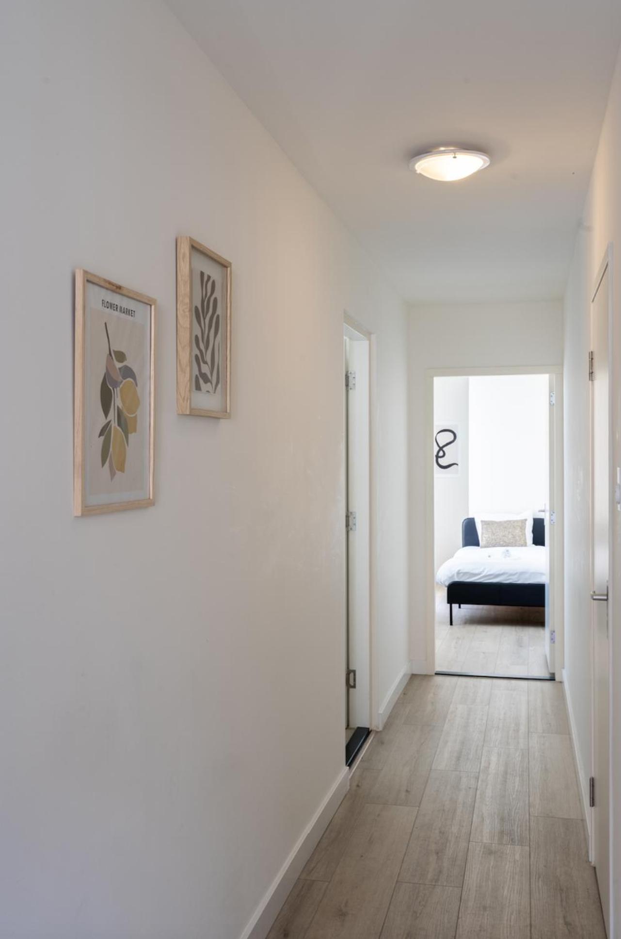 Spacious Family Stay Eindhoven, Garden & Kitchen view 5