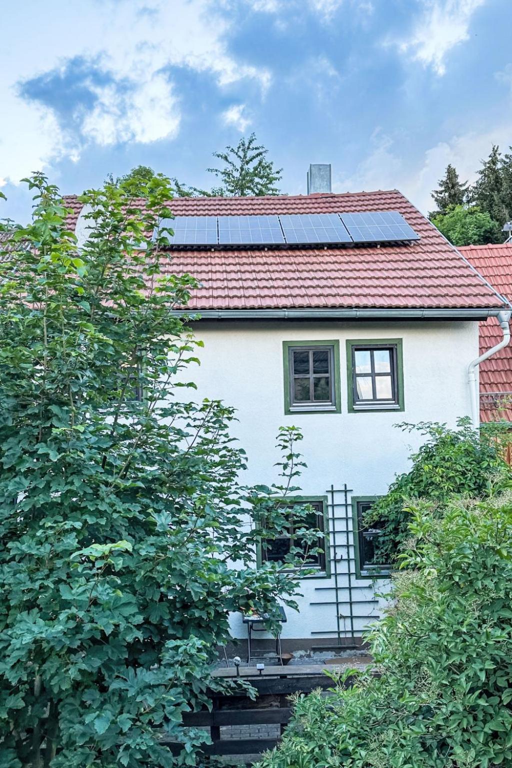 Holiday Home Das kleine Paradies von Kata by Interhome