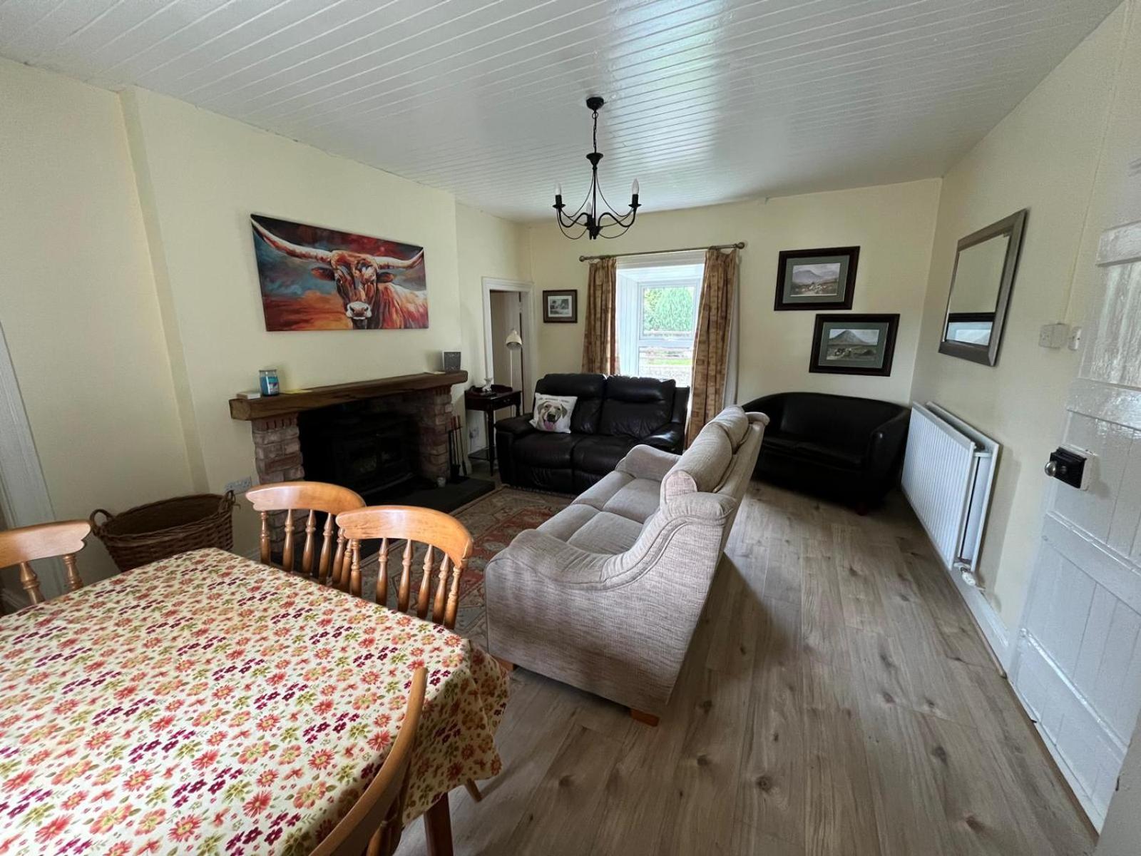 Hollybush Cottage Dundrum