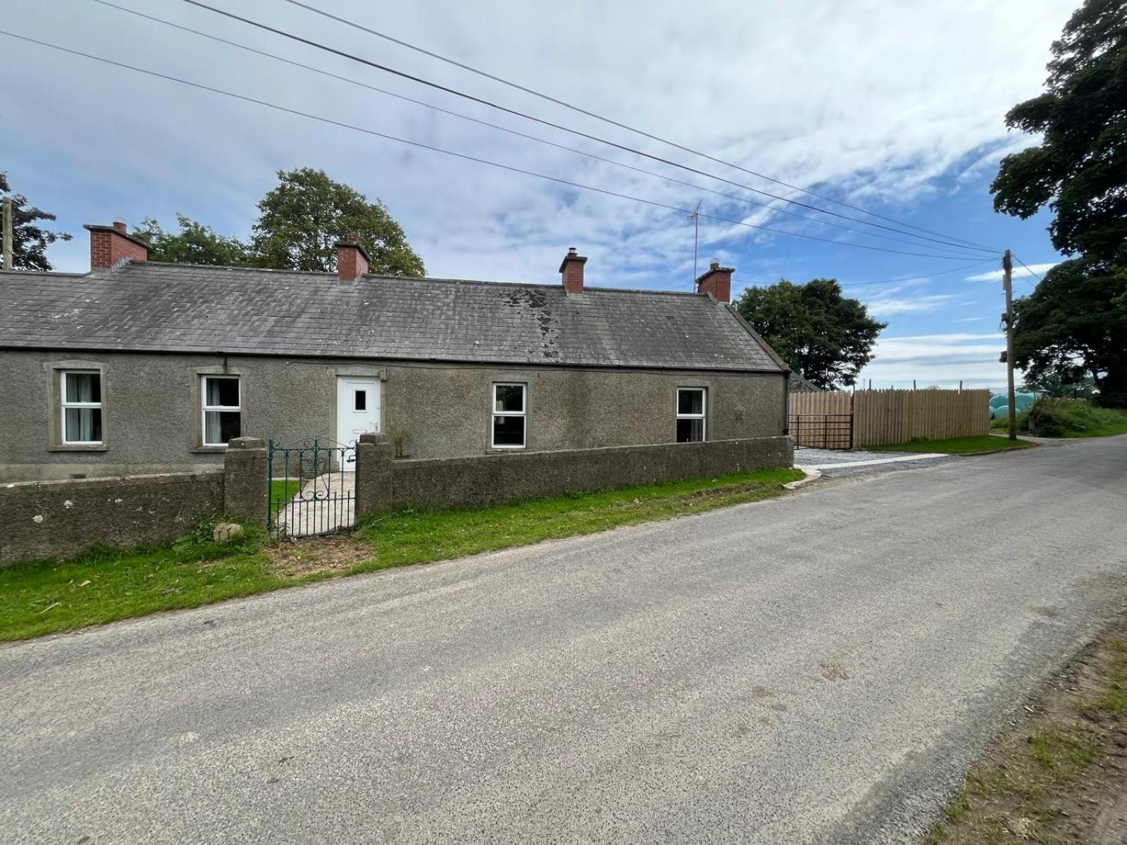 Hollybush Cottage Dundrum