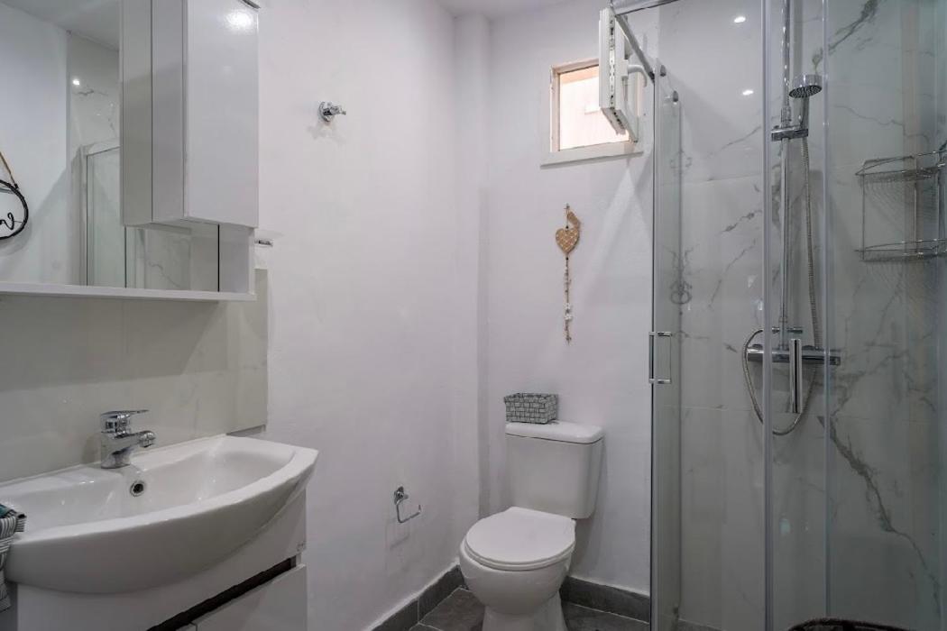 Andrianas Central House view 3