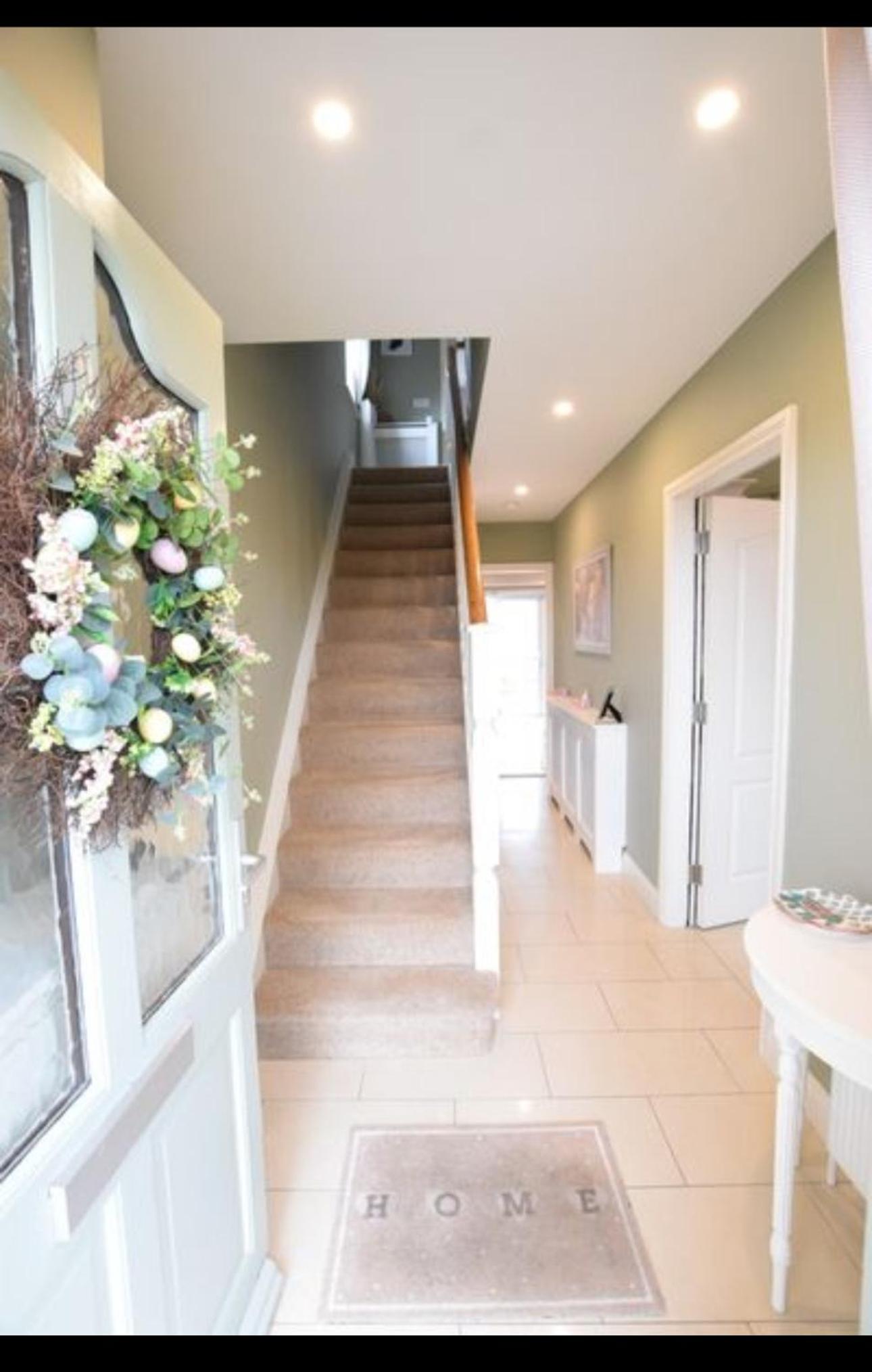 Cozy Modern Home With Scenic Views in Cork City view 2