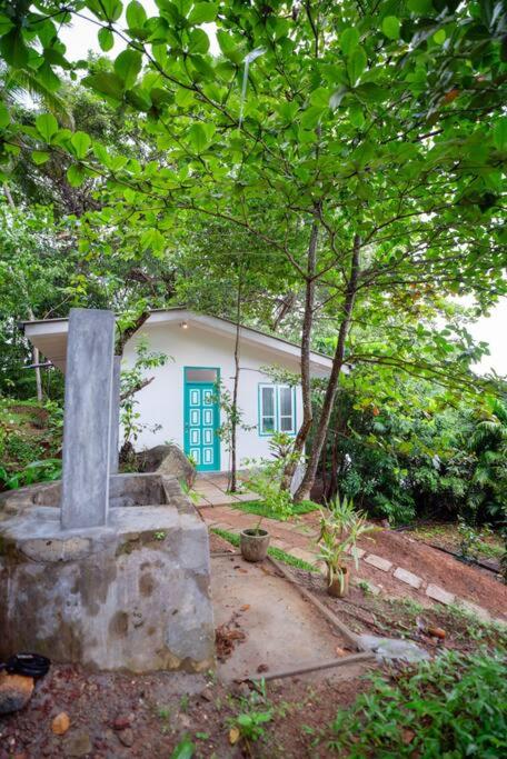 Rhapsody Villa by The Lake