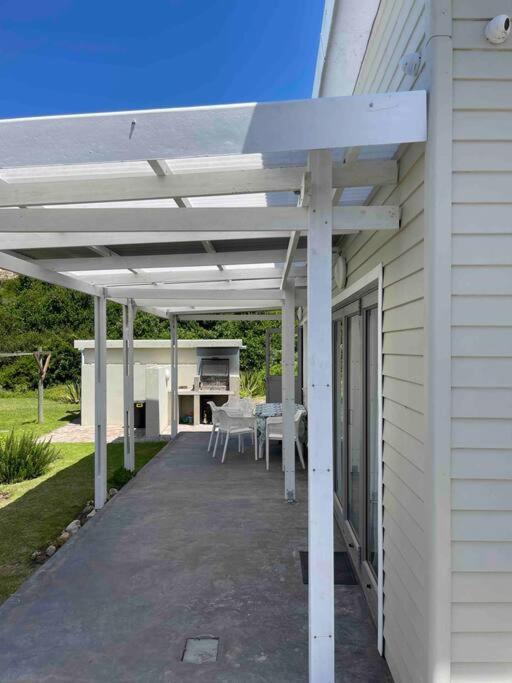 Beach House Getaway - A Dreamers Paradise view 5