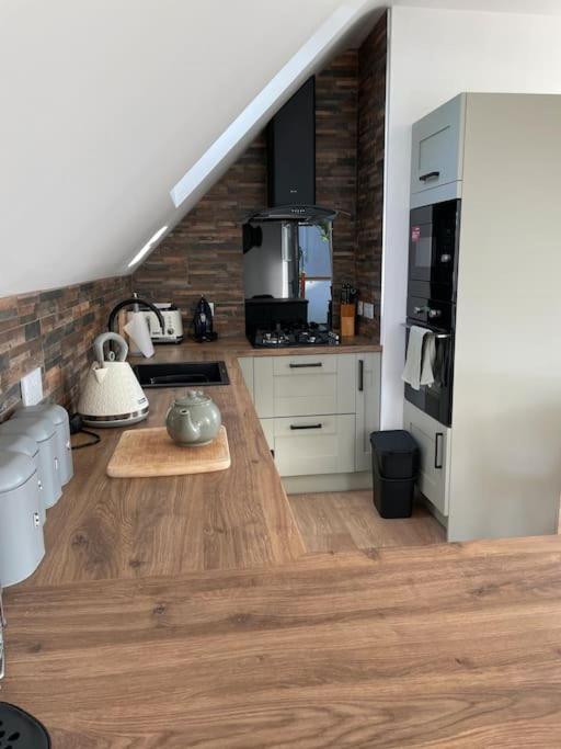 The Apt at Woodlands House, Glastonbury
