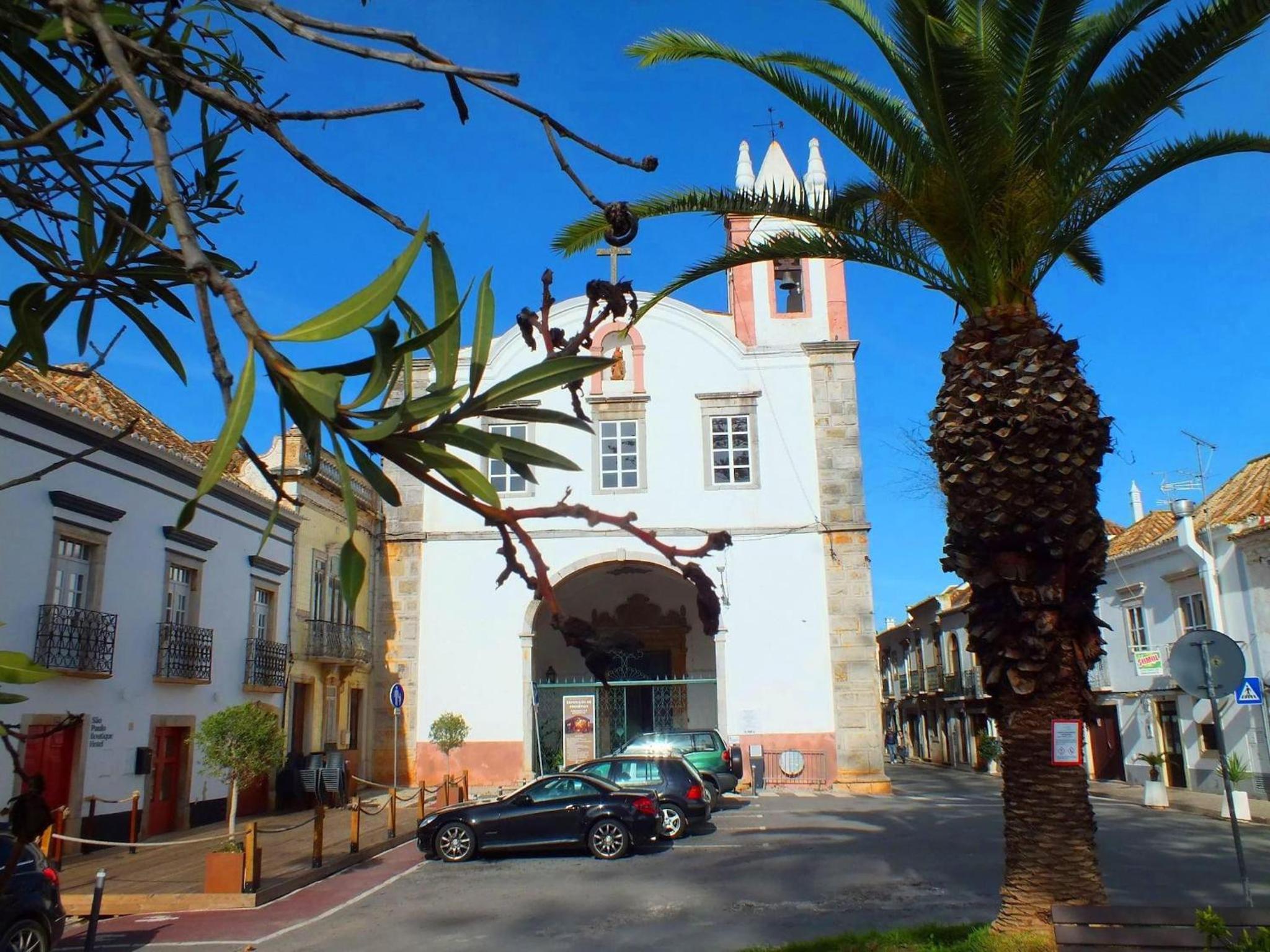 Hotel Stunning Townhouse With Pool In Tavira Centre - Image 1