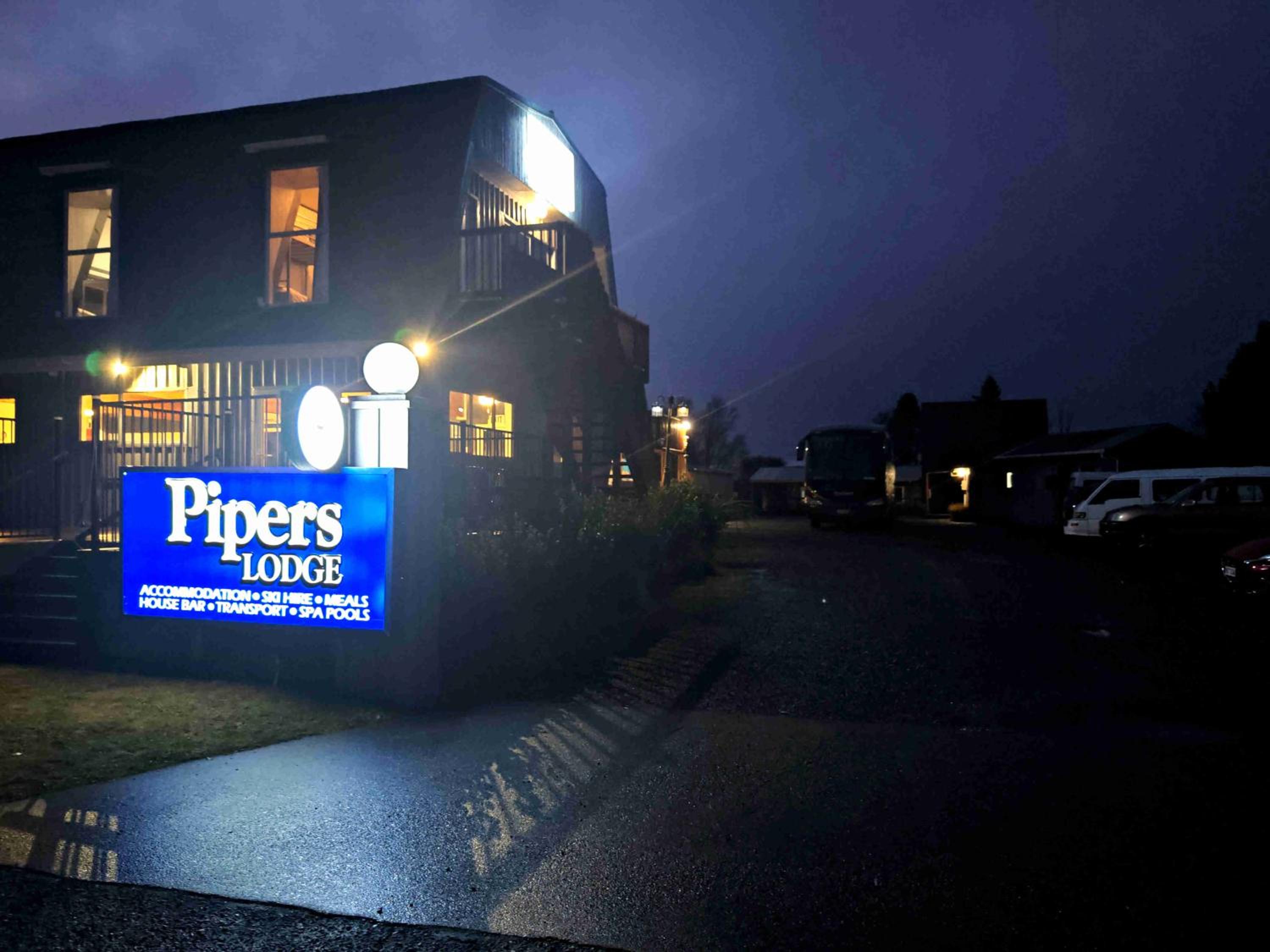 Pipers ski Lodge