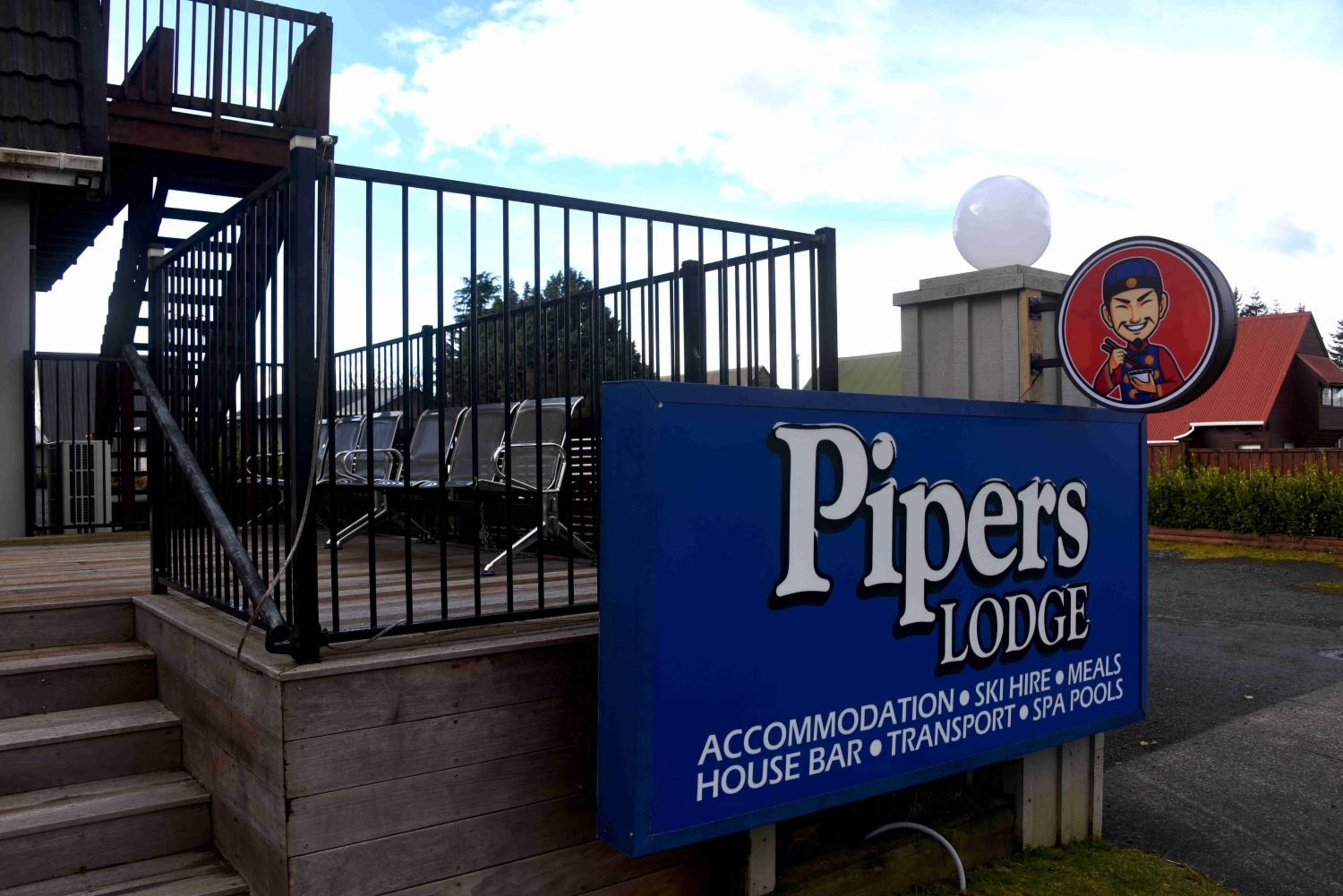 Pipers ski Lodge