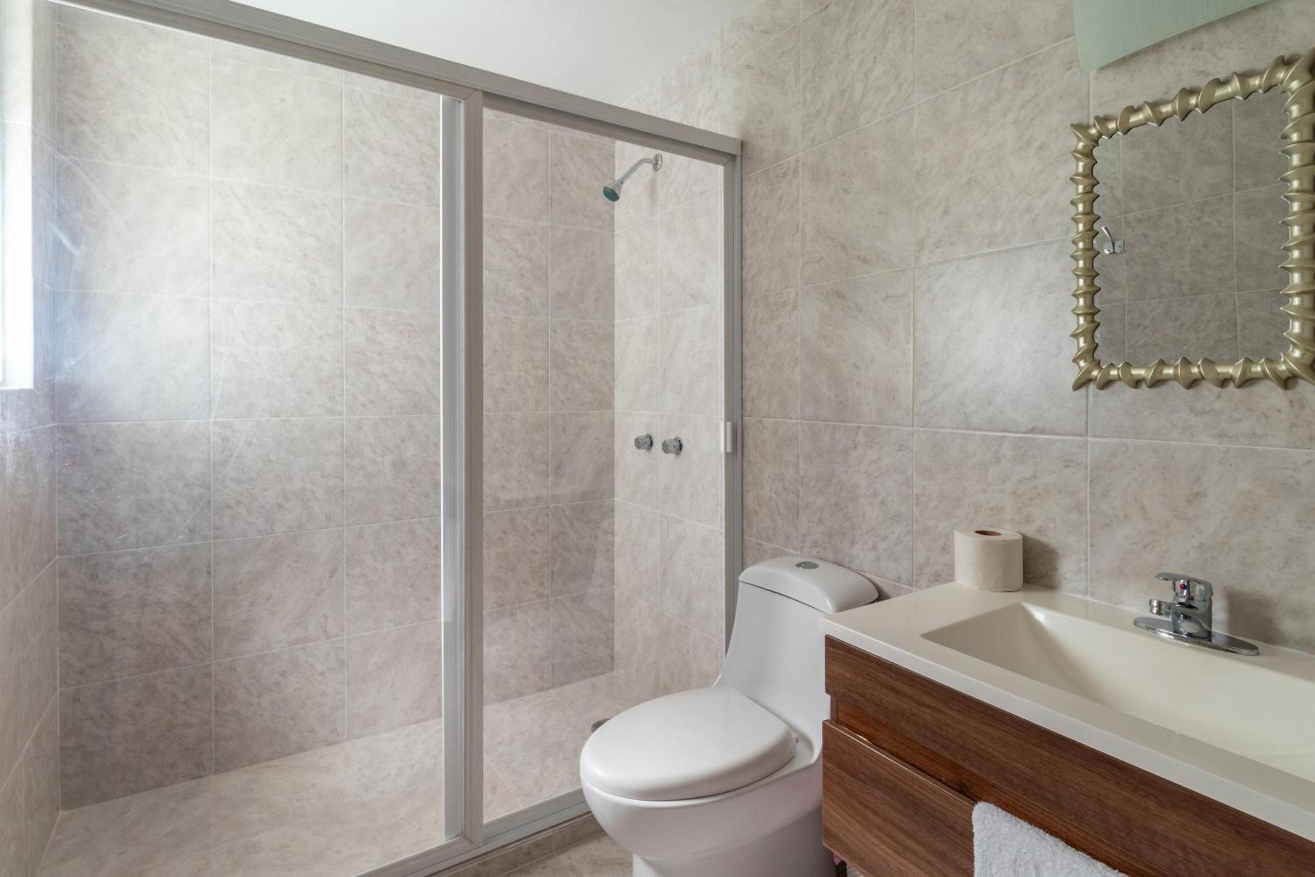 Penthouse Near Masaryk - Sleeps 16 - Pet Friendly photo 5