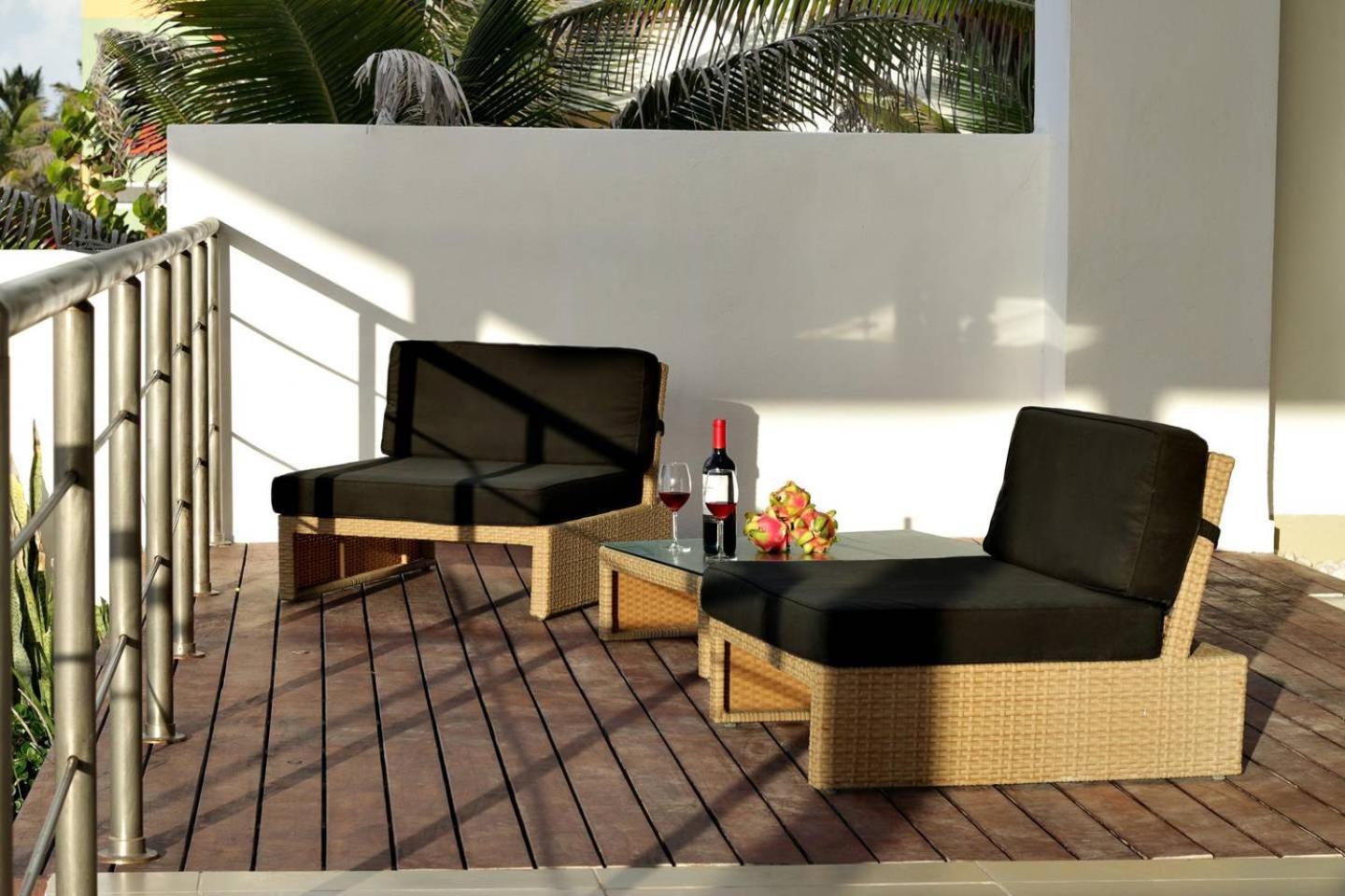 Beachfront Upscale House in Telchac