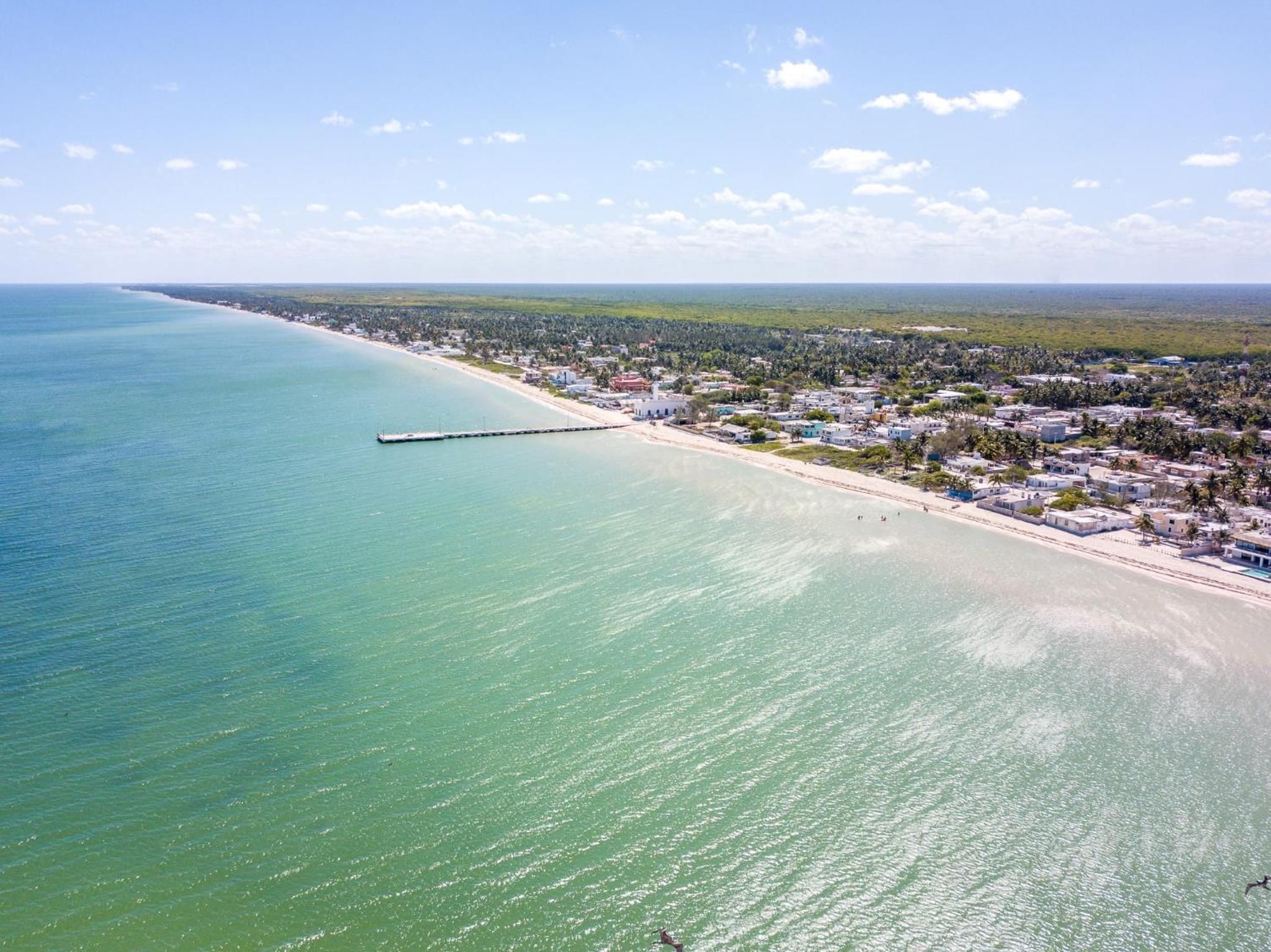 Beachfront Upscale House in Telchac