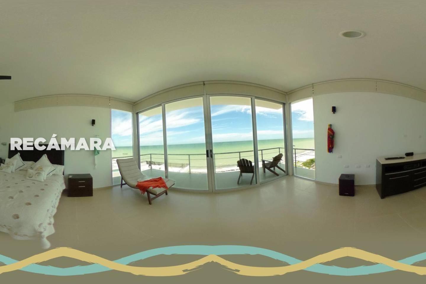 Beachfront Upscale House in Telchac