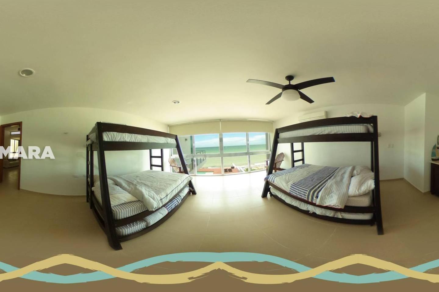Beachfront Upscale House in Telchac