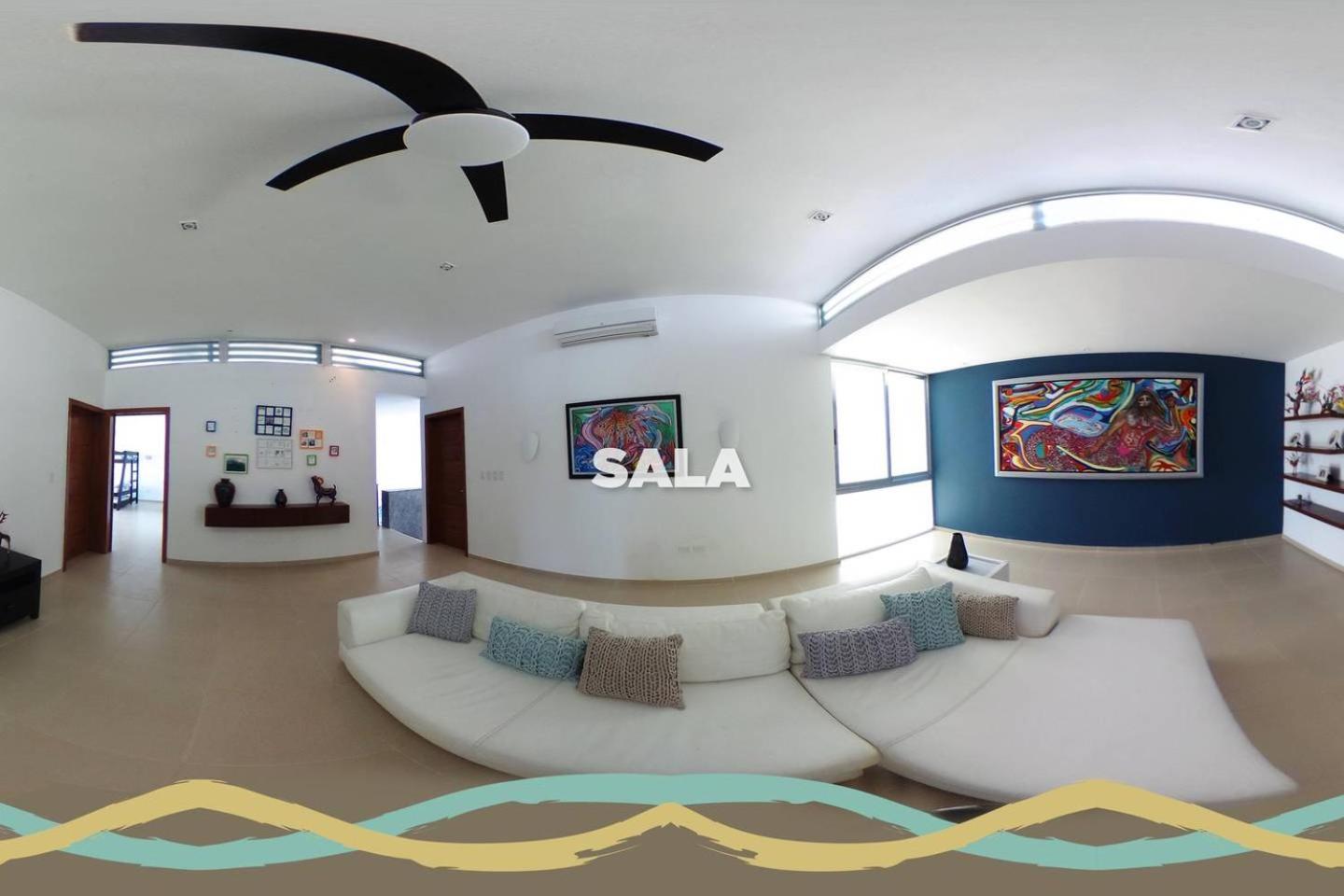 Beachfront Upscale House in Telchac