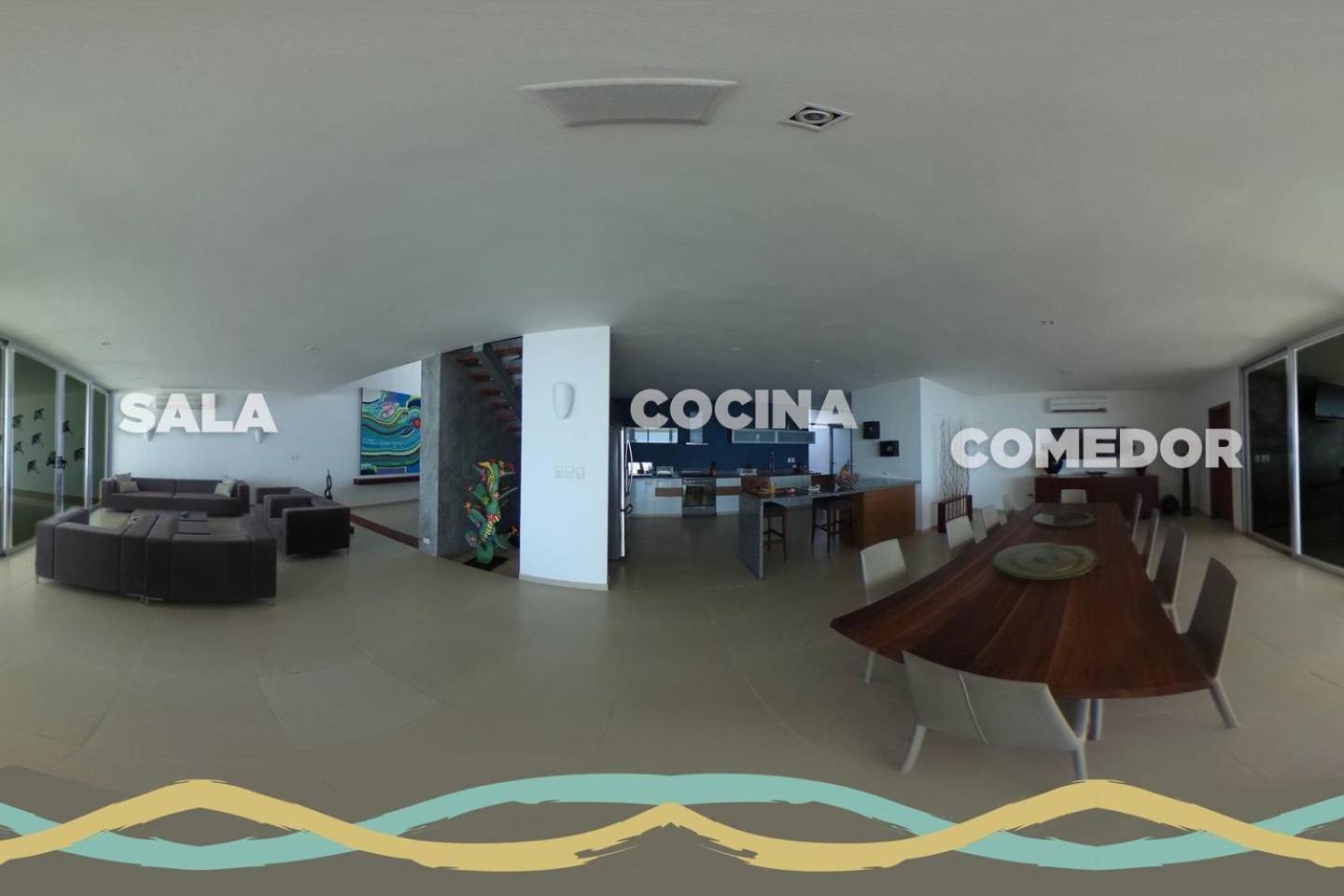 Beachfront Upscale House in Telchac