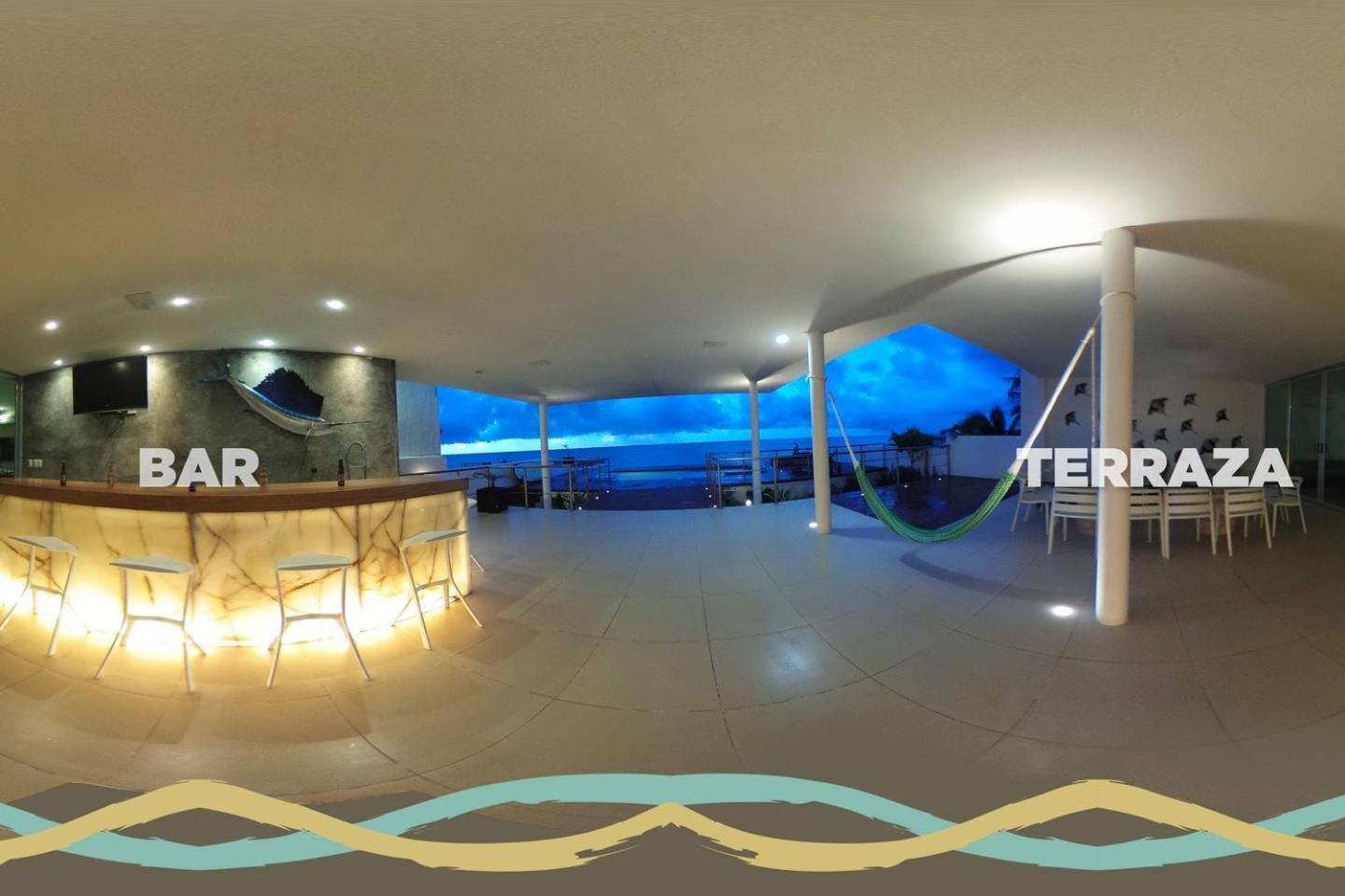 Beachfront Upscale House in Telchac