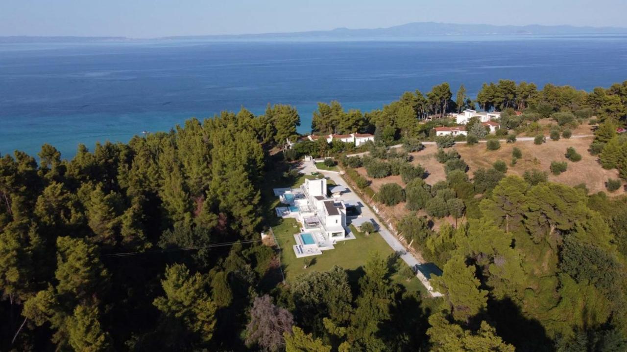 Alessandra Luxury Villas with Private Pools and Jacuzzi