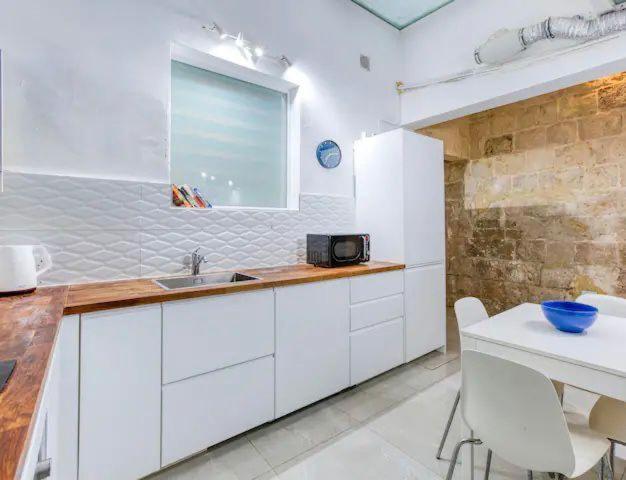 Floriana Two bedroom unit set in an old condominium