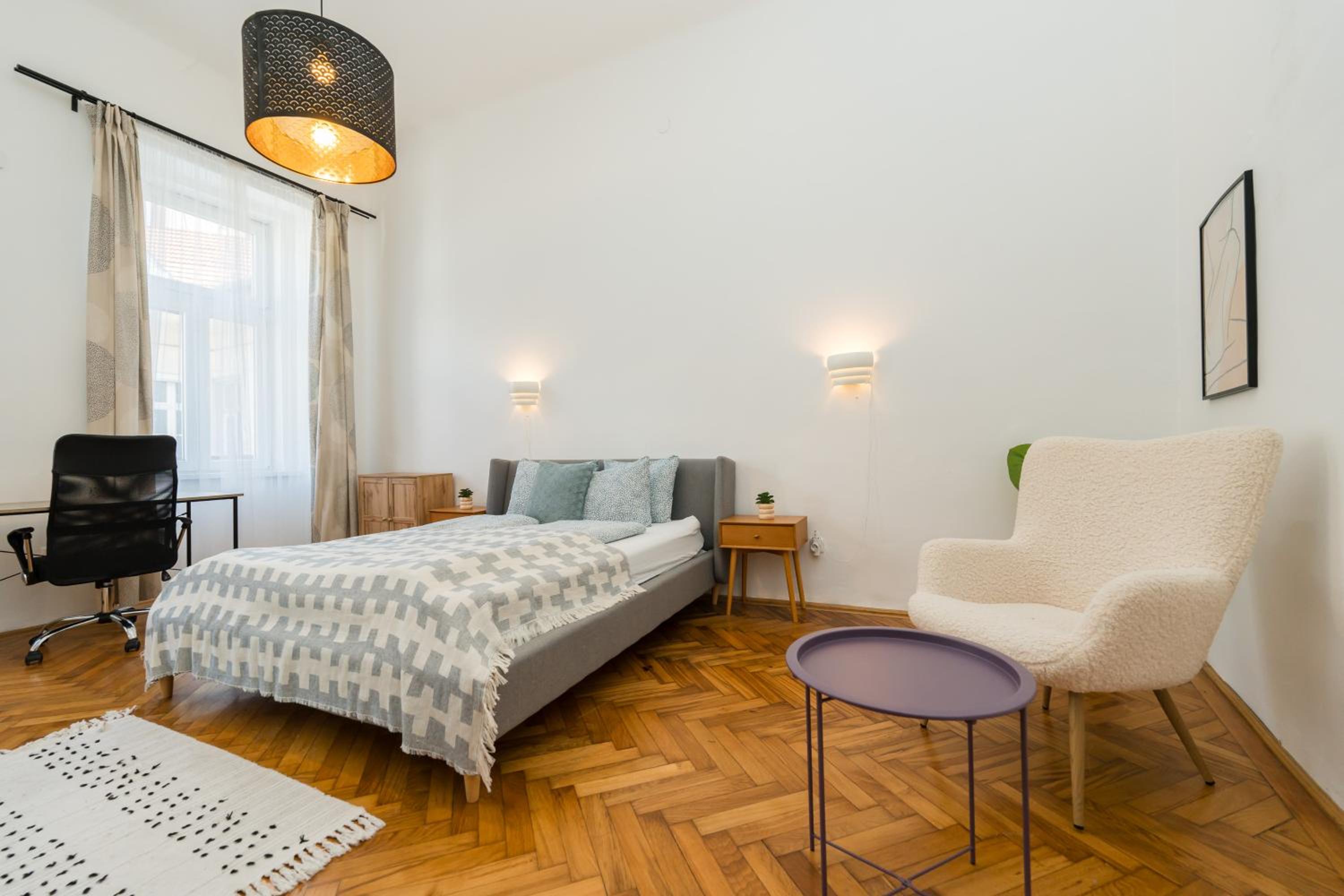 Basilica downtown apartment