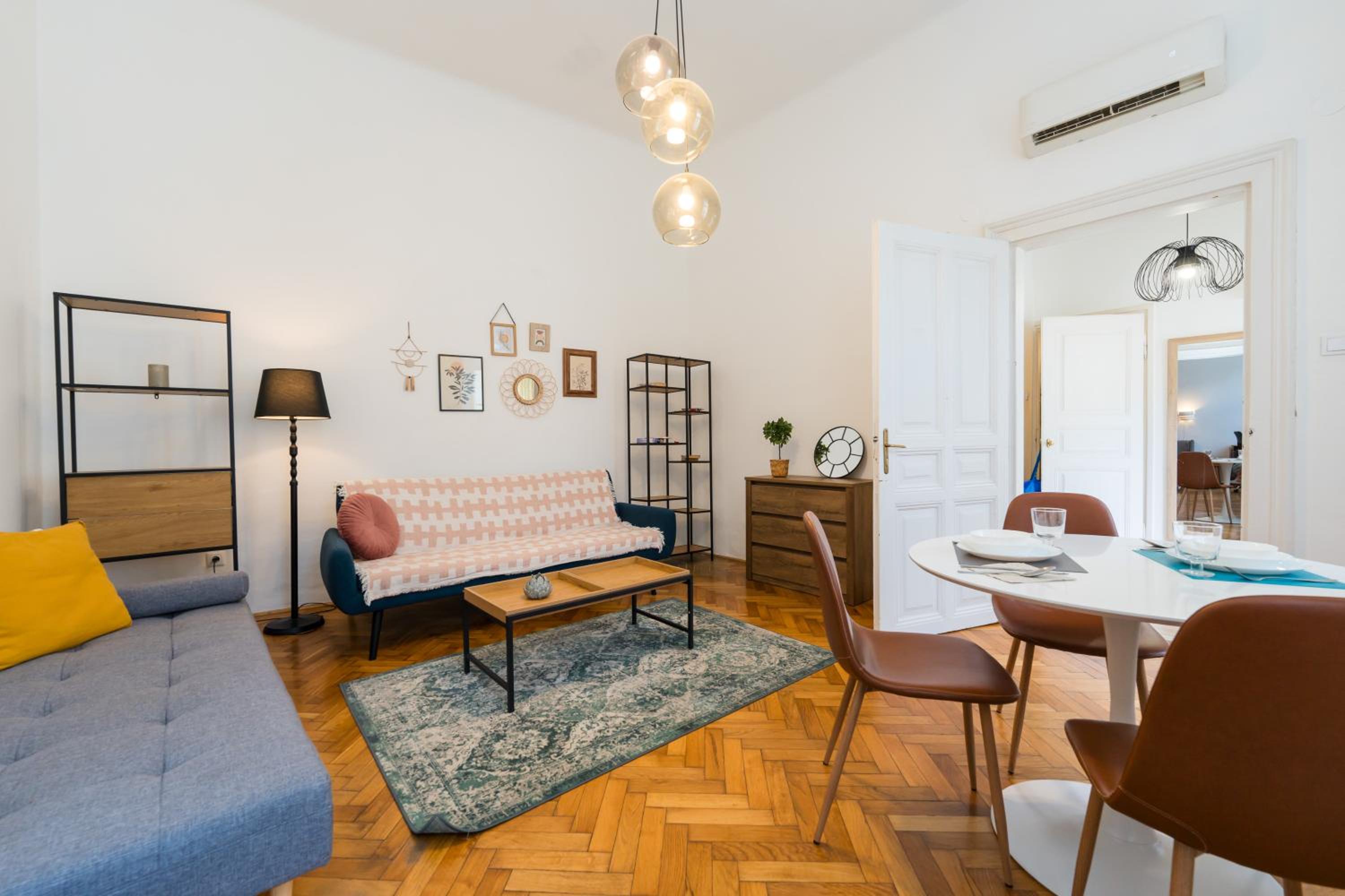 Basilica downtown apartment