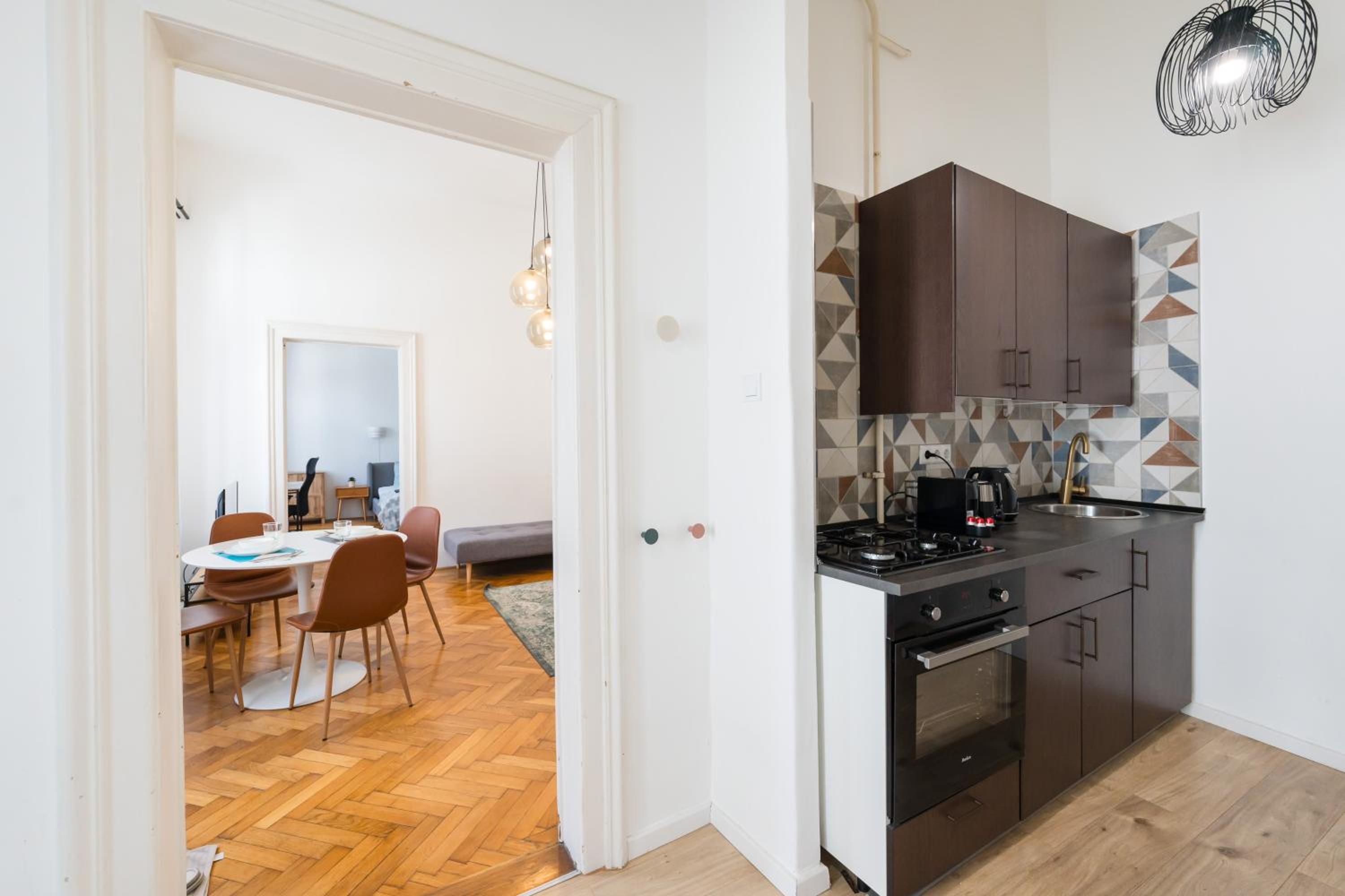 Basilica downtown apartment