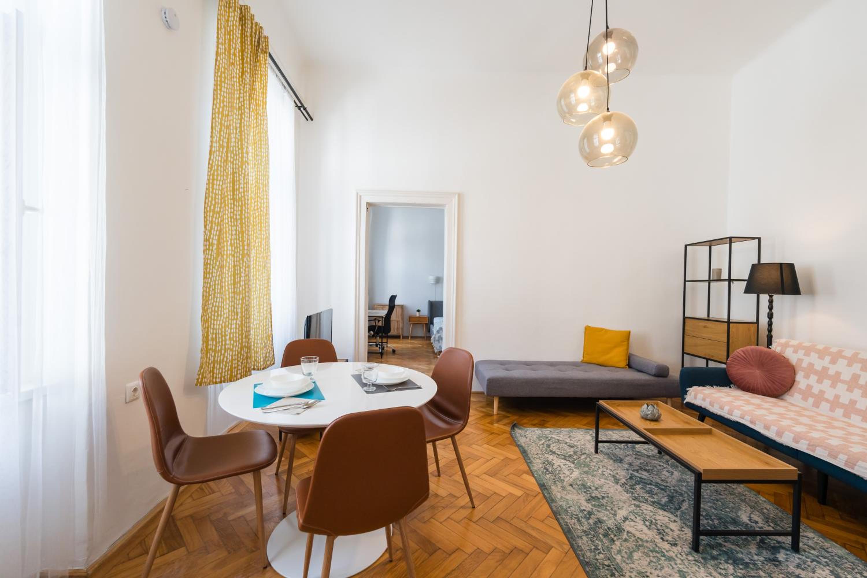 Basilica downtown apartment