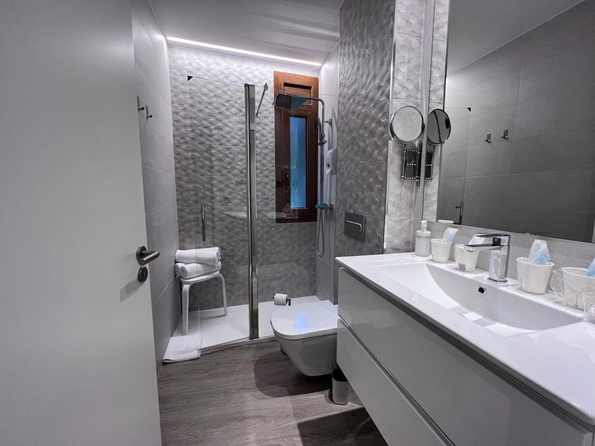 Apartaments Turistics El Buner