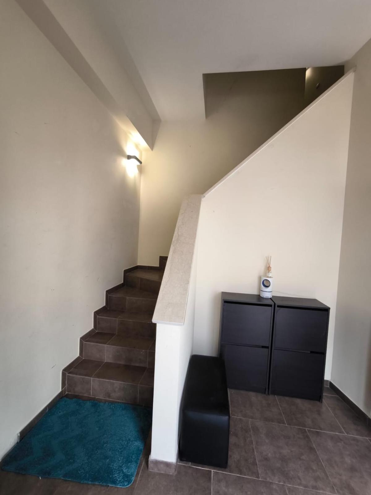 8 chambres privées dans une villa de partagée de 350m2