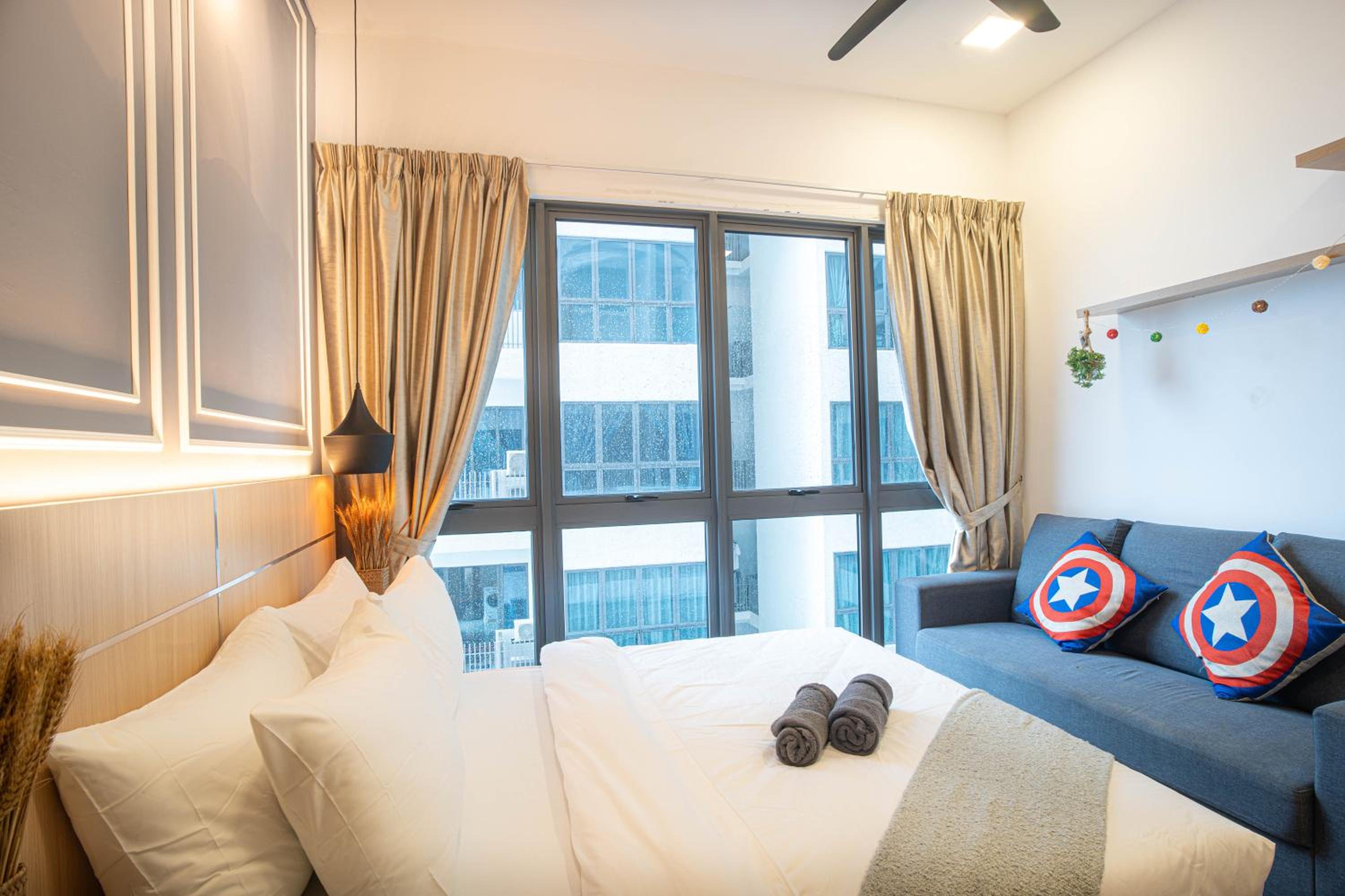 The Colony By Infinitum Best Pool View KLCC TRX Merdeka 118 KL Tower