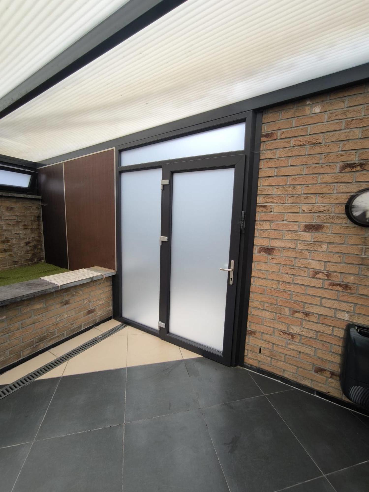 8 chambres privées dans une villa de partagée de 350m2