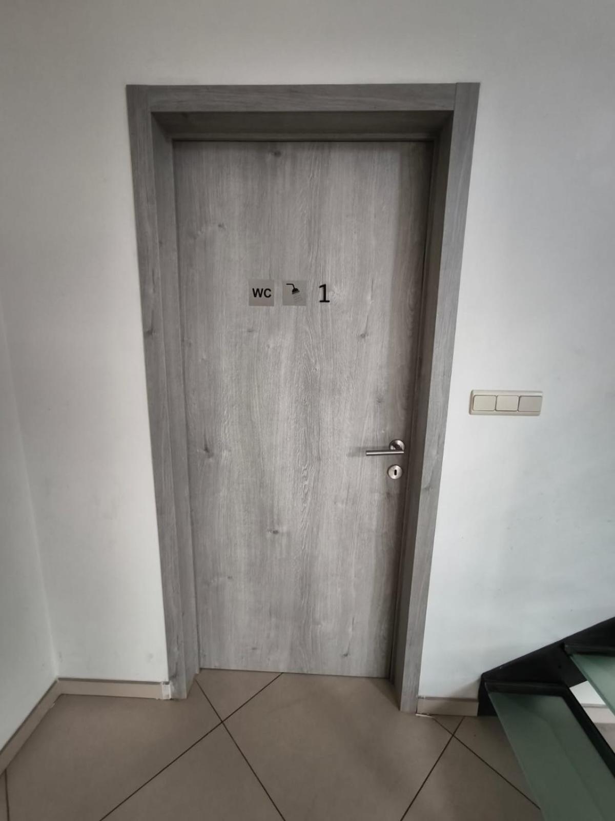 8 chambres privées dans une villa de partagée de 350m2